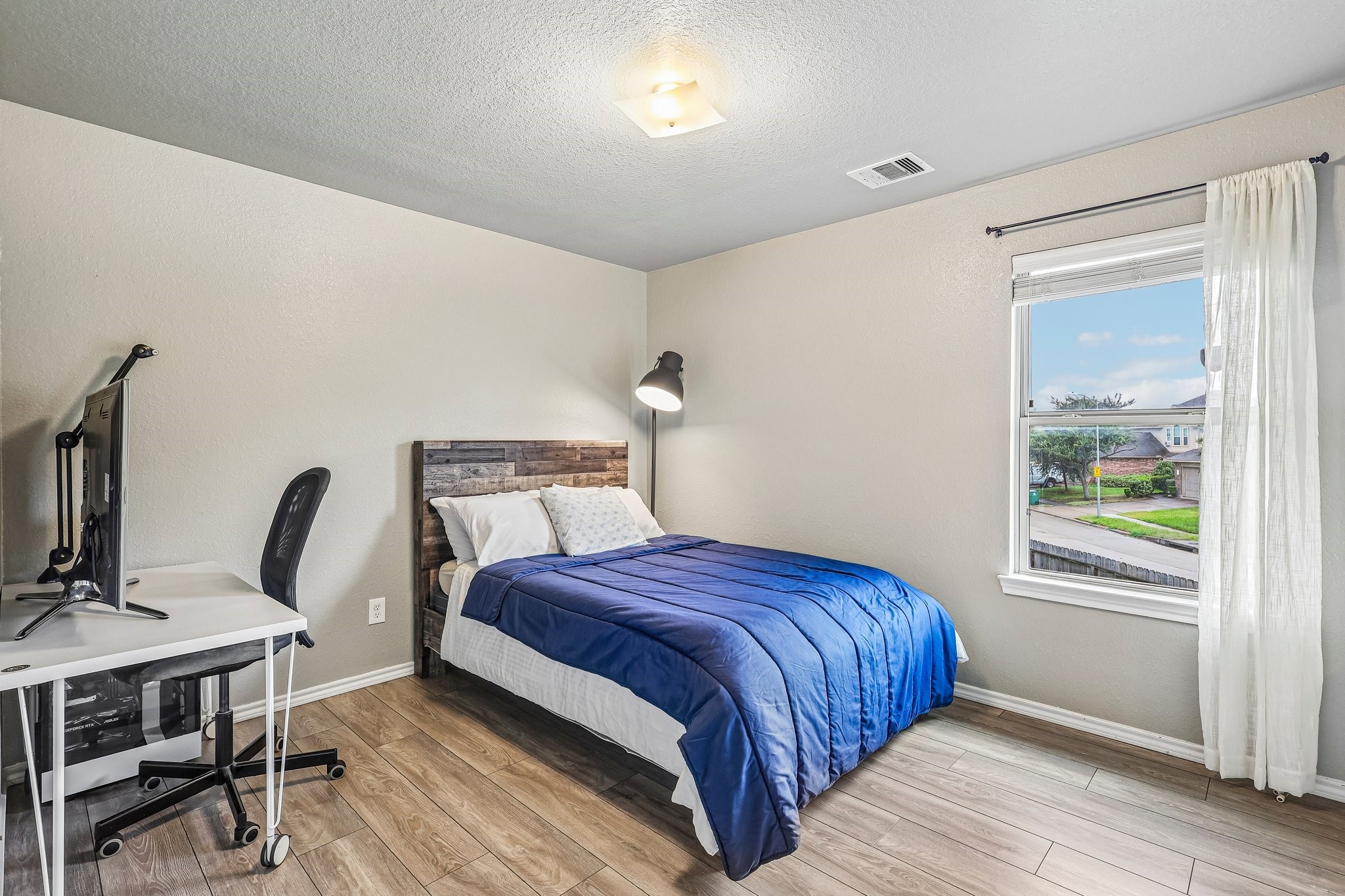 13311 Club Green Court Property Photo 16