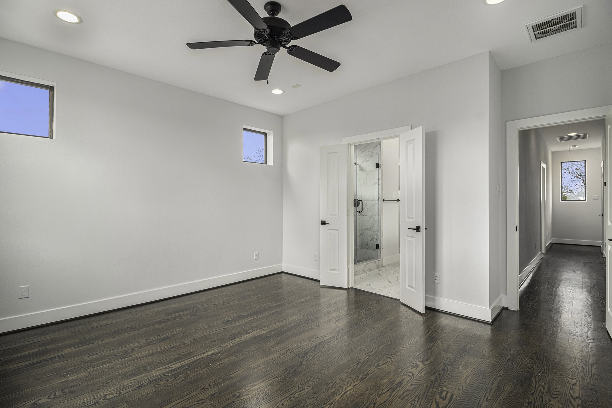 503 E 34th Street Property Photo 16