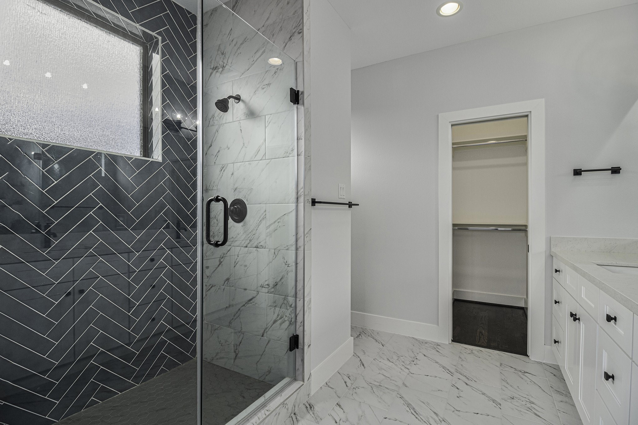 503 E 34th Street Property Photo 20
