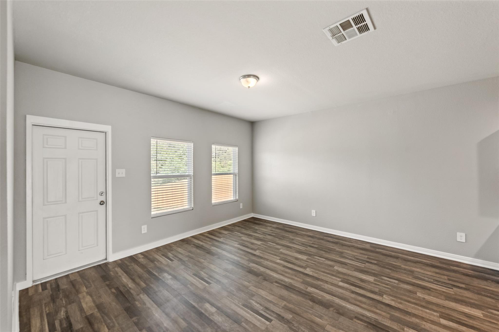 2537 18th Street Property Photo 8