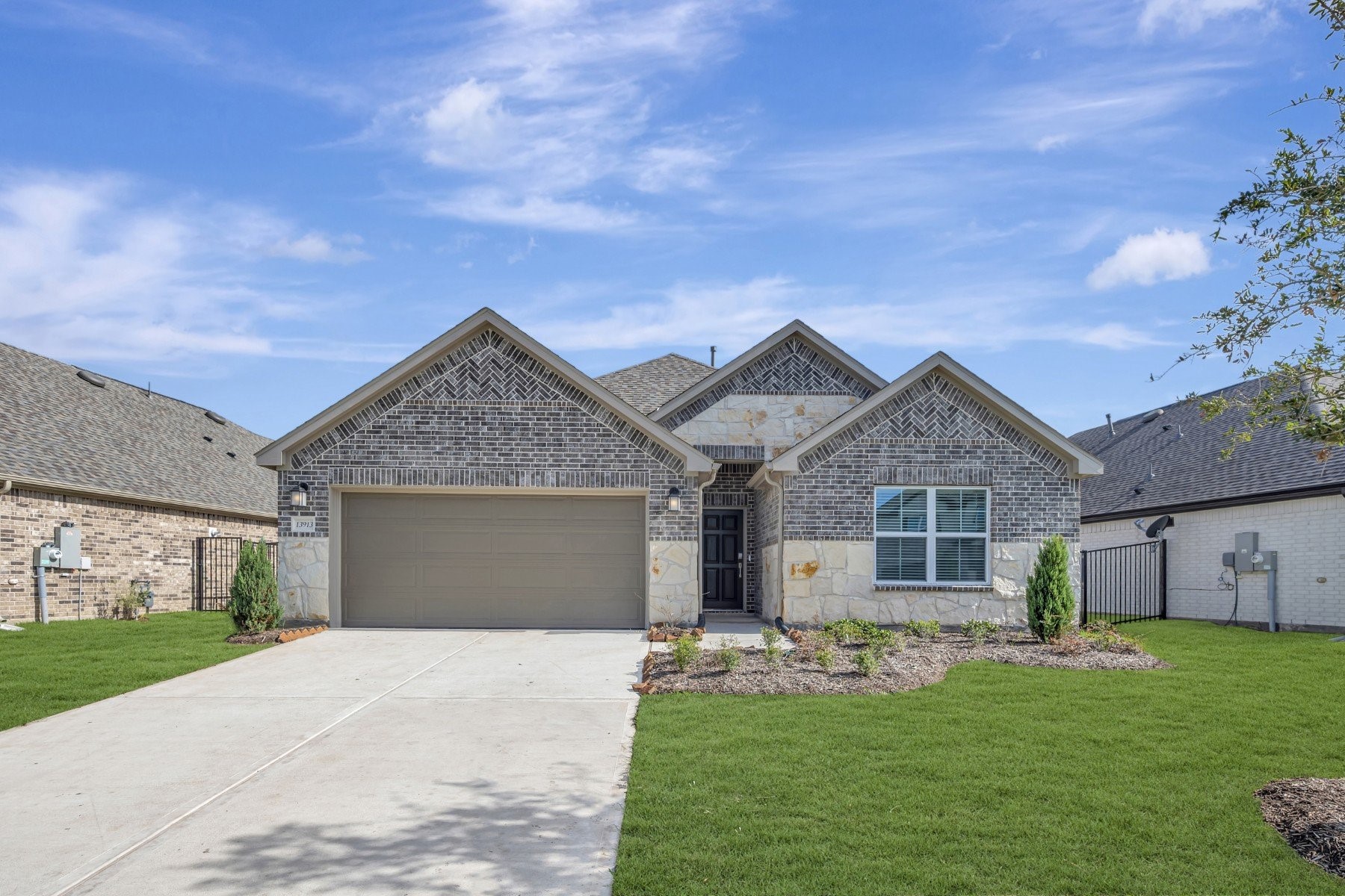13913 Baikal Manor Drive Property Photo
