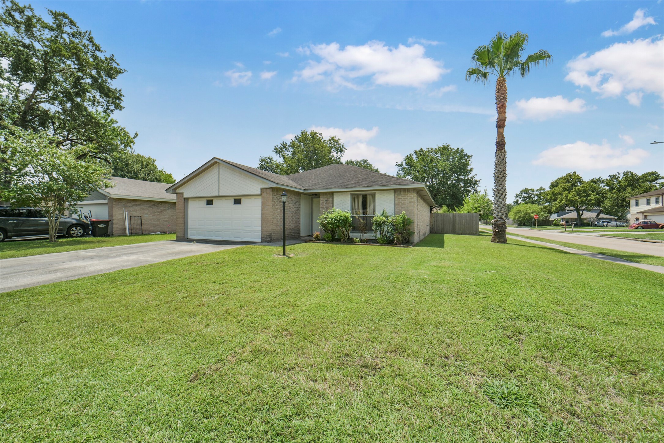 9927 Jademont Lane Property Photo 3
