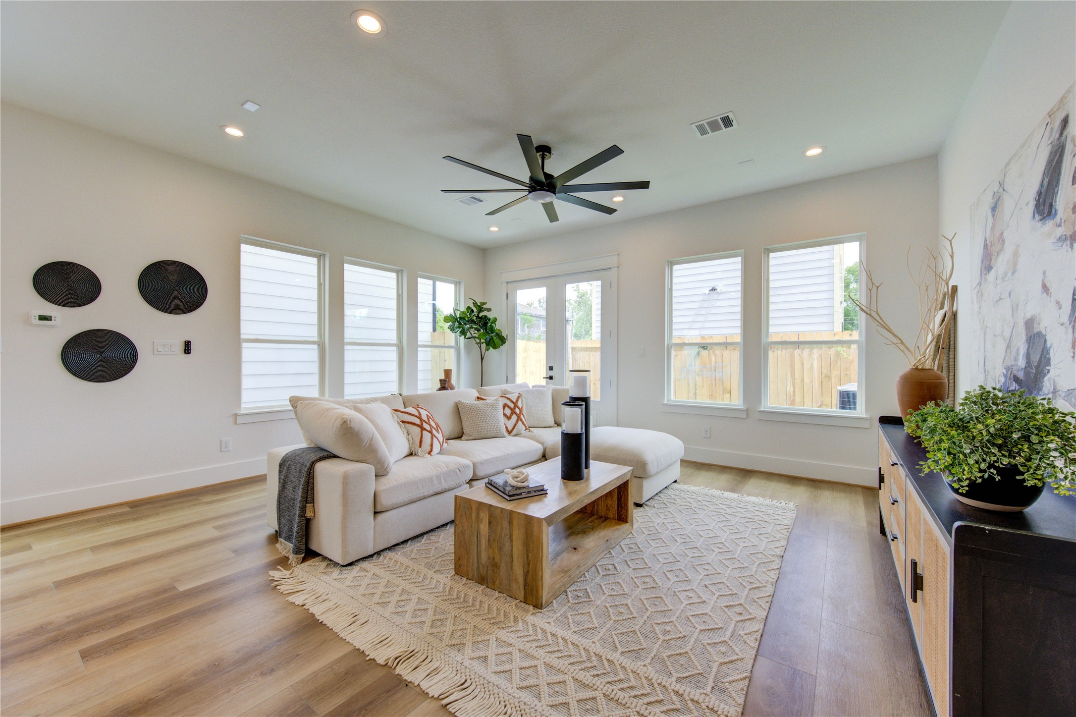 2815 Tuam Street Property Photo 18