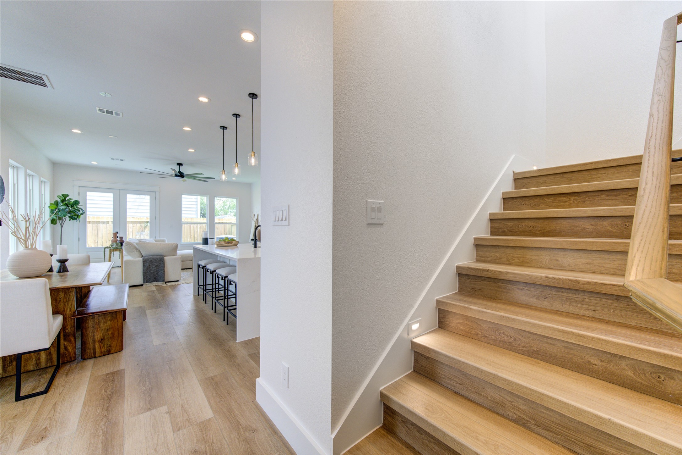2815 Tuam Street Property Photo 24