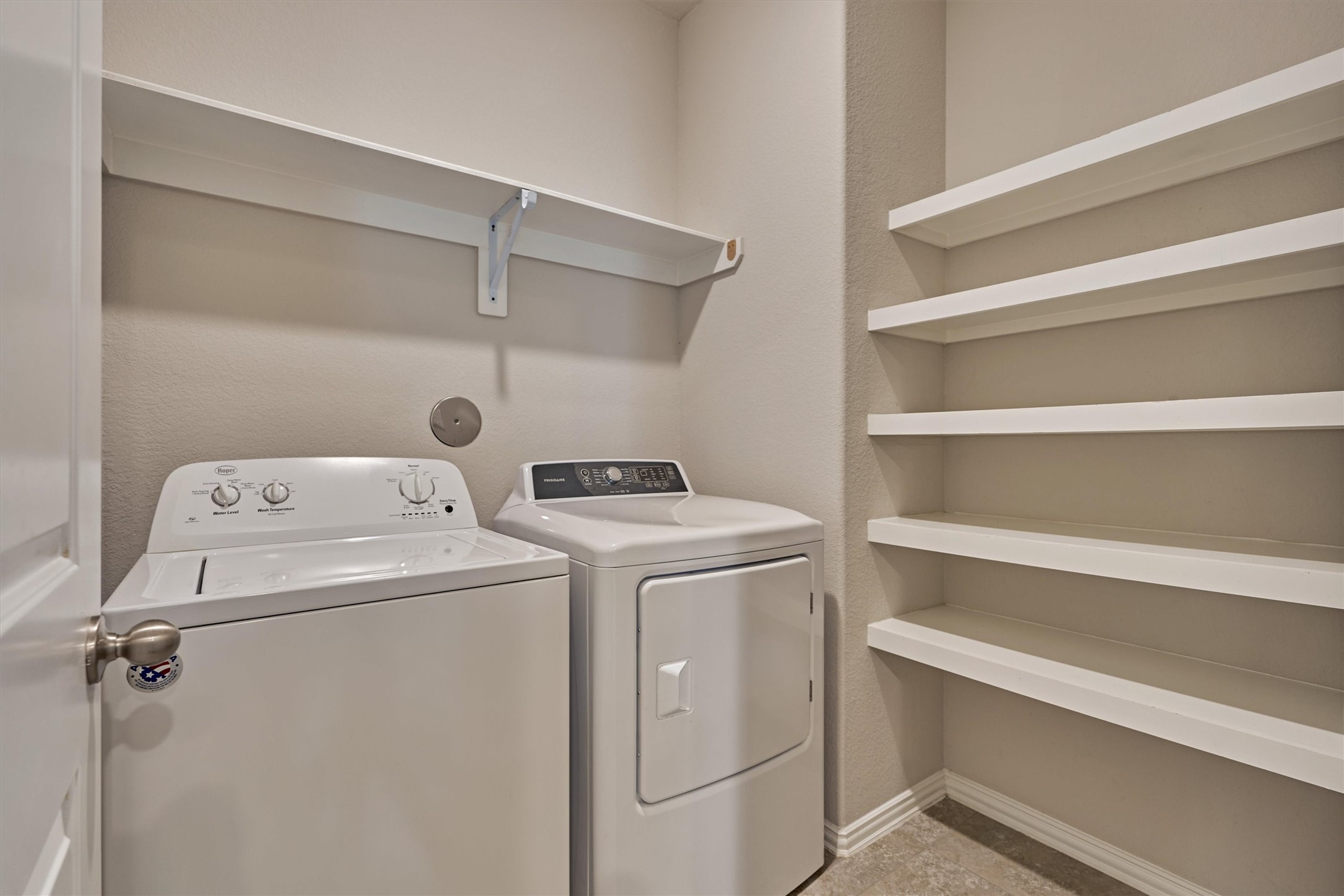 1216 Night Owl Court Property Photo 14