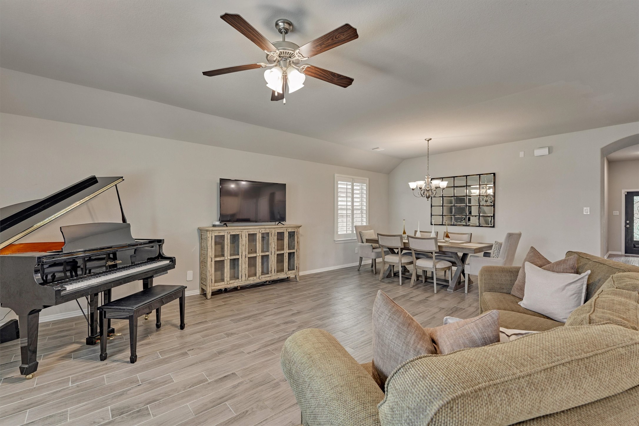 1216 Night Owl Court Property Photo 18