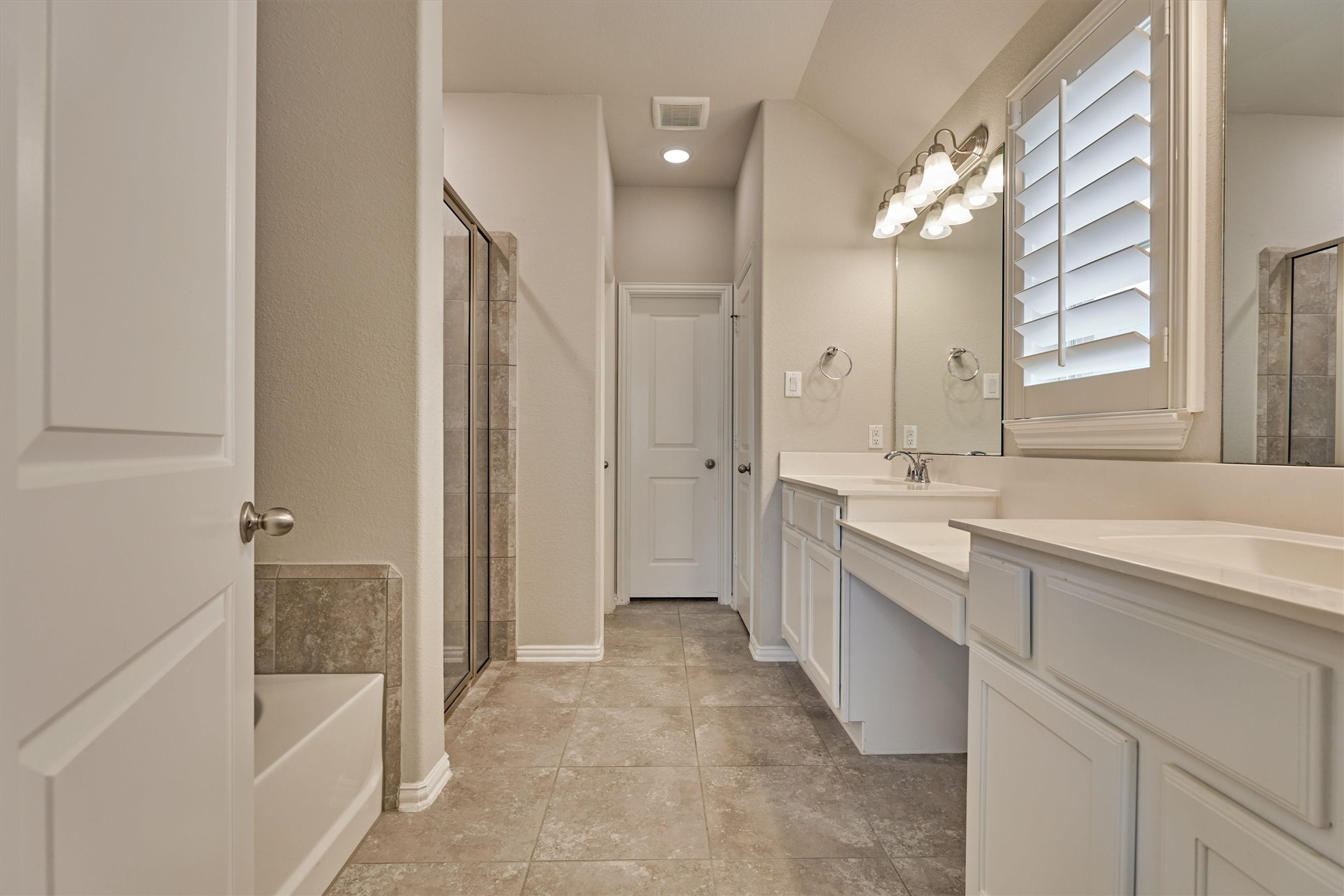 1216 Night Owl Court Property Photo 31