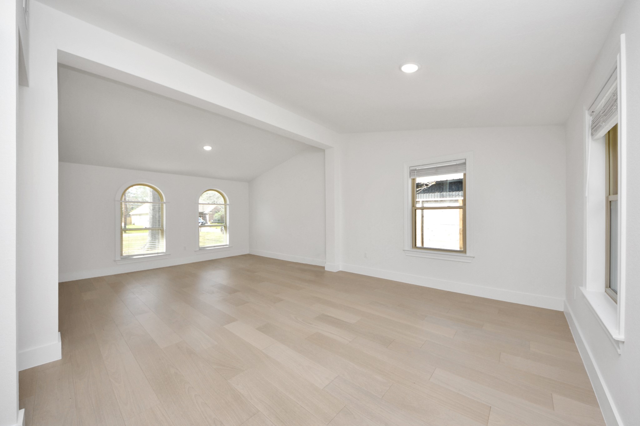 10804 Longleaf Drive Property Photo 11