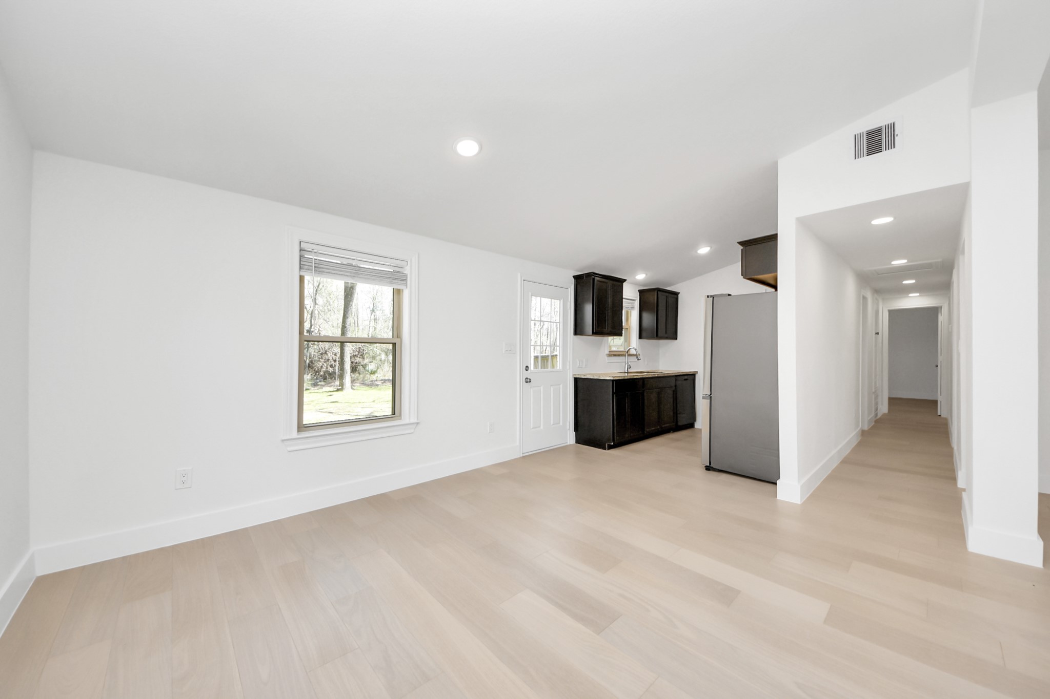 10804 Longleaf Drive Property Photo 13