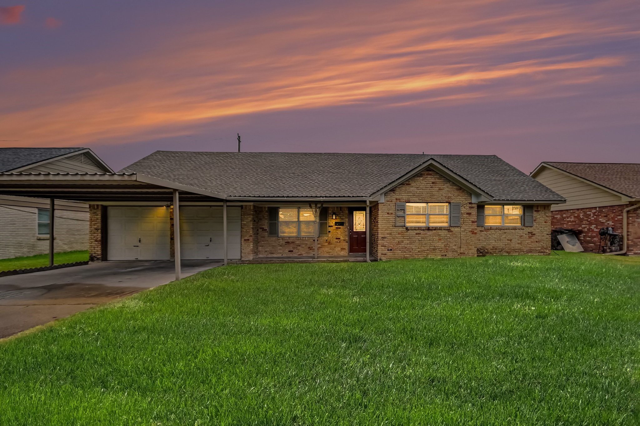 2717 Hillshire Drive Property Photo 1
