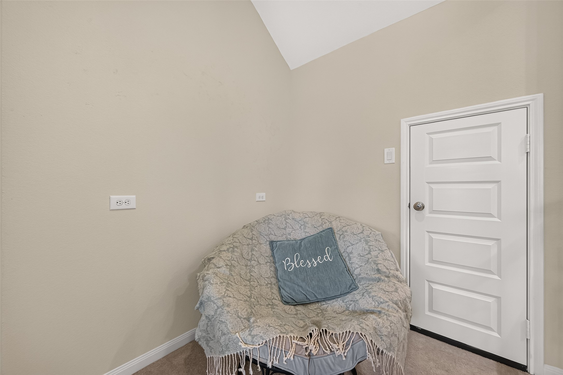 818 Butterfly Garden Trail Property Photo 34