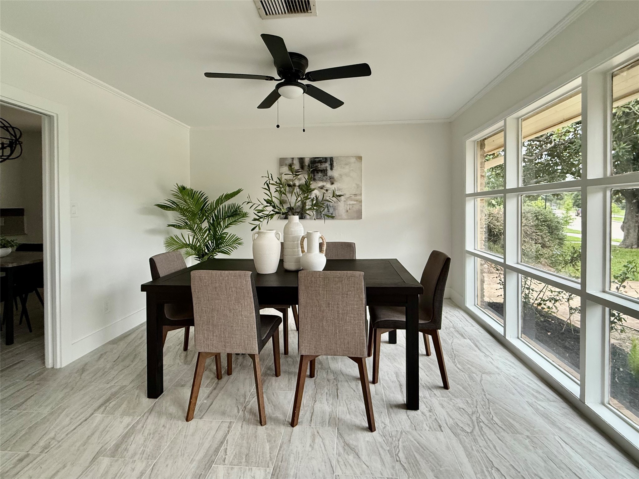 4015 Leeshire Drive Property Photo 10