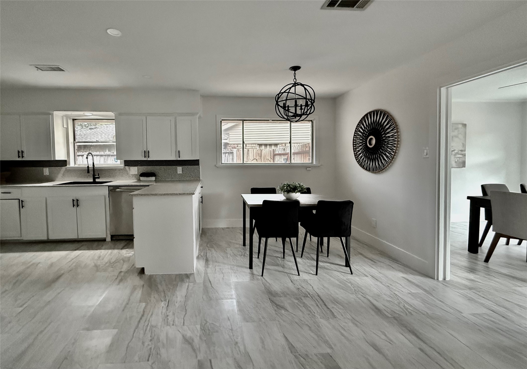 4015 Leeshire Drive Property Photo 15