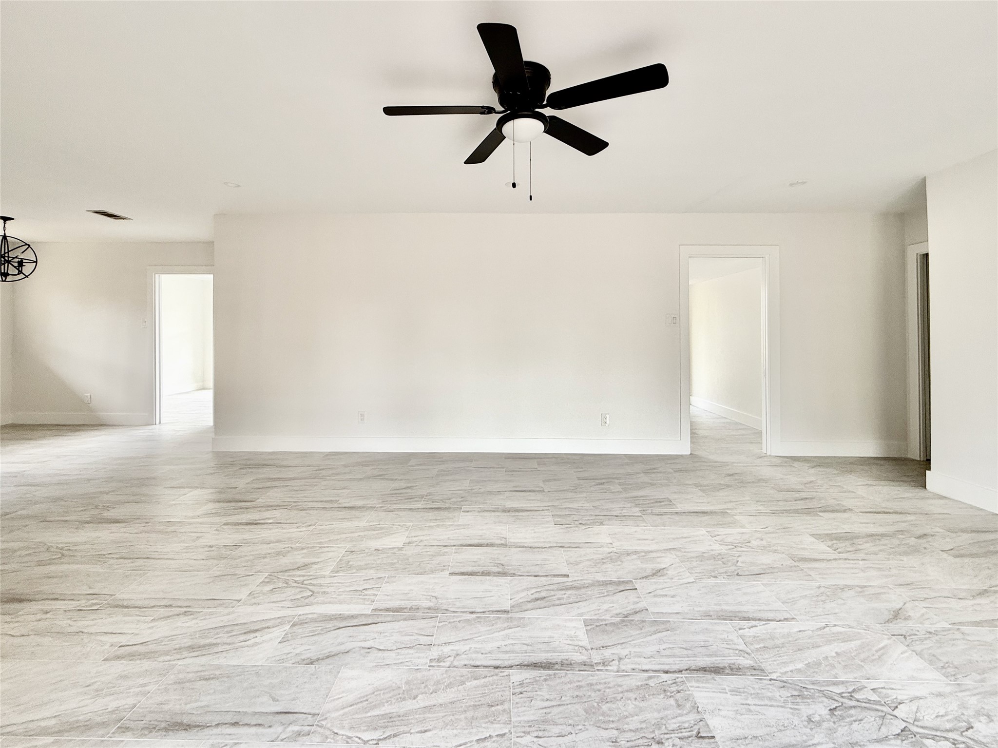 4015 Leeshire Drive Property Photo 21