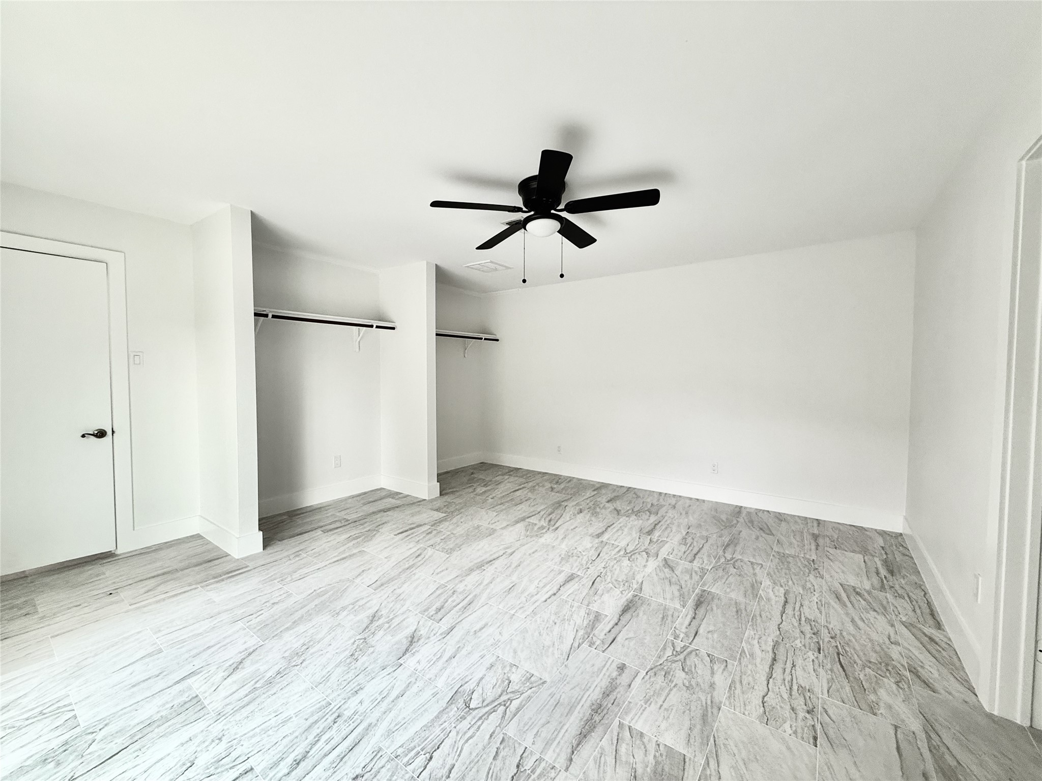 4015 Leeshire Drive Property Photo 23