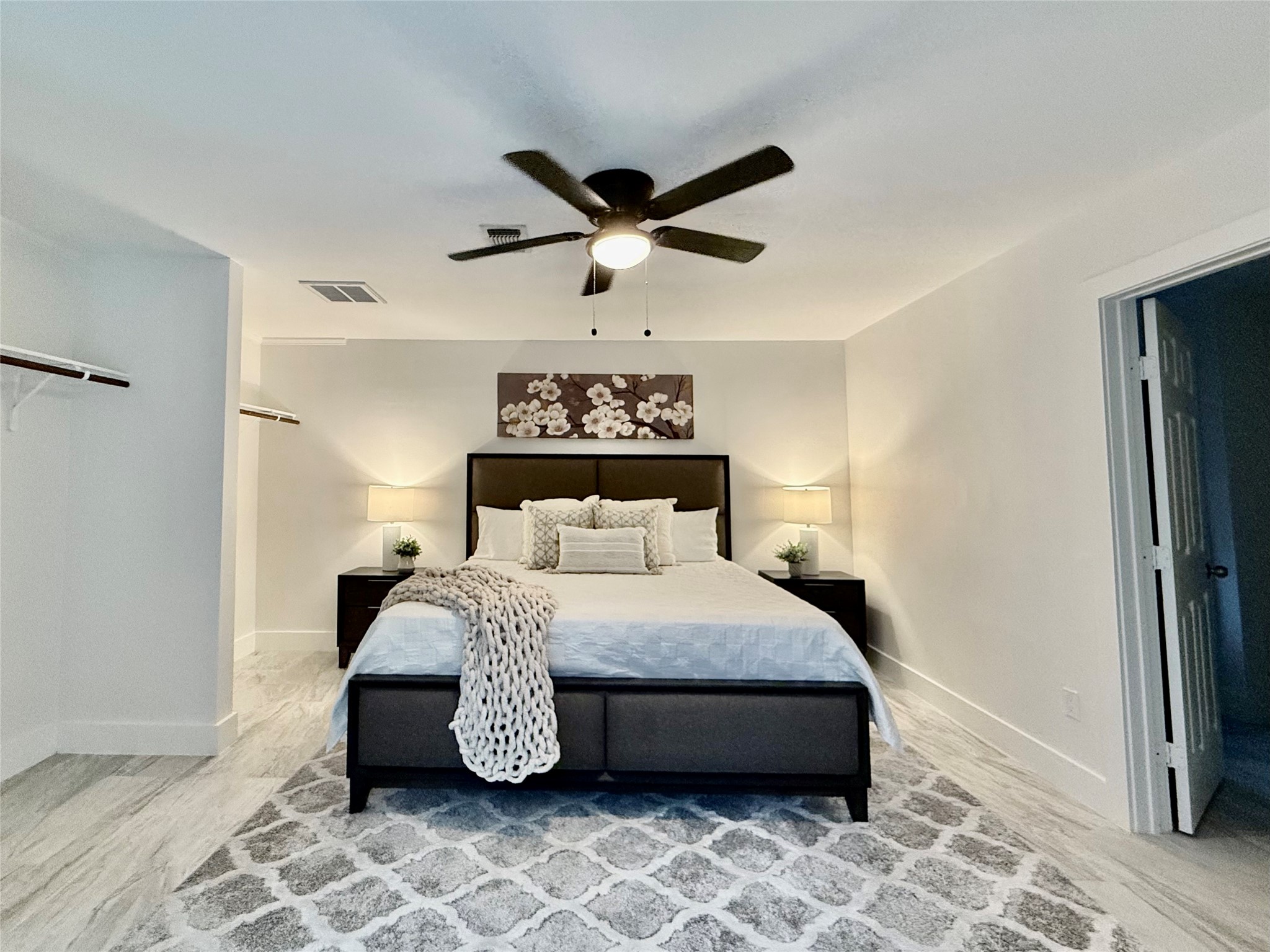 4015 Leeshire Drive Property Photo 24