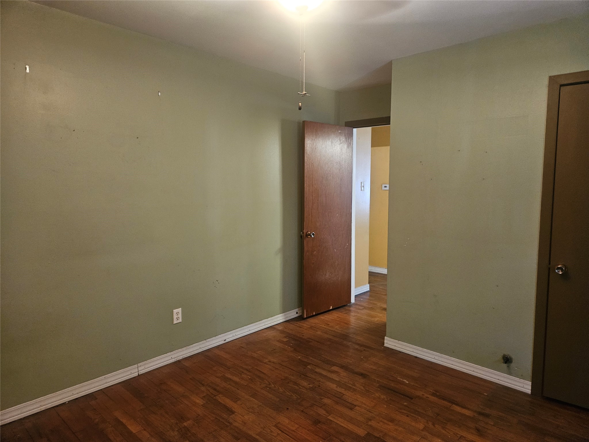7102 Avenue E Property Photo 3