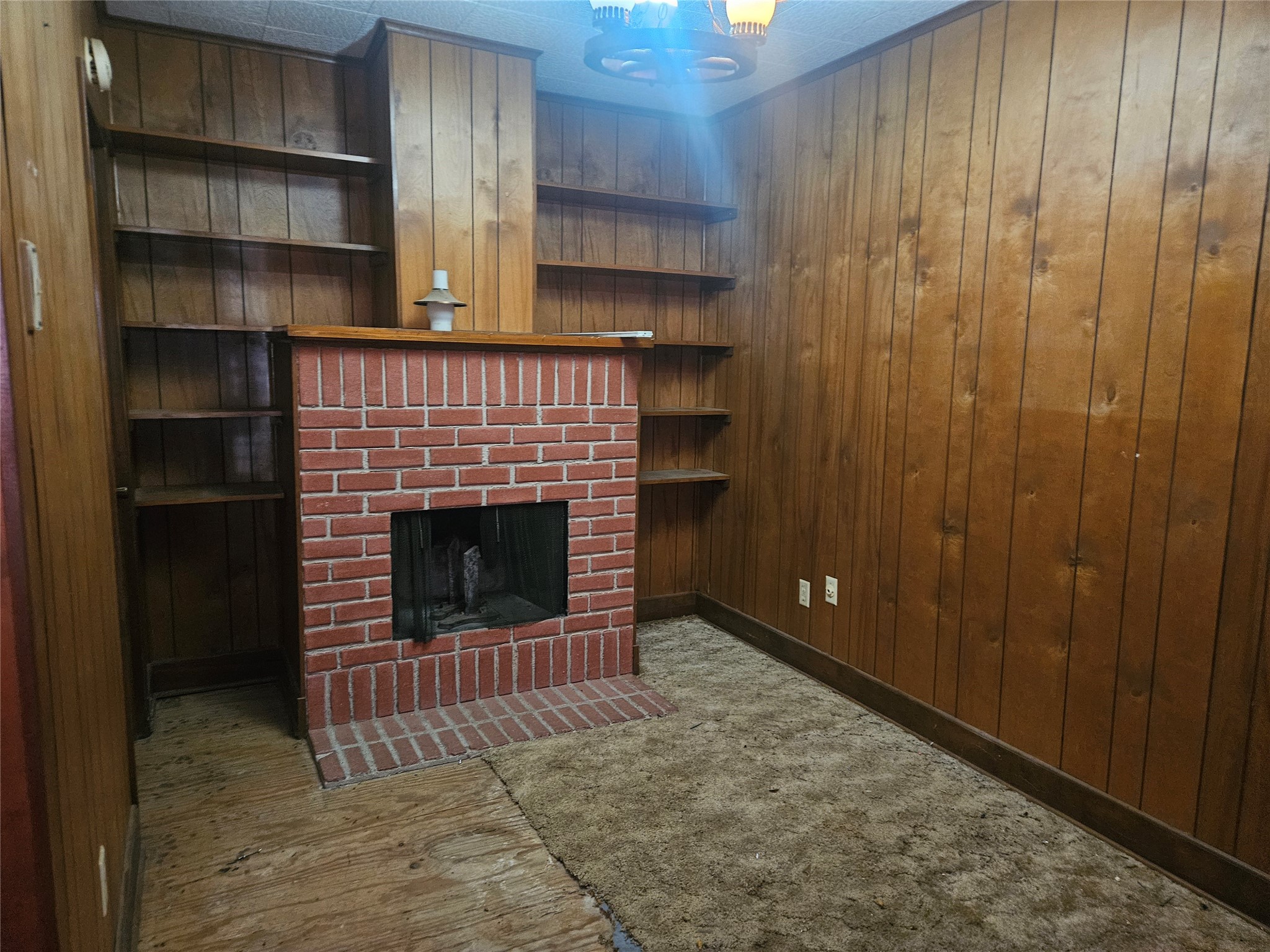 7102 Avenue E Property Photo 12