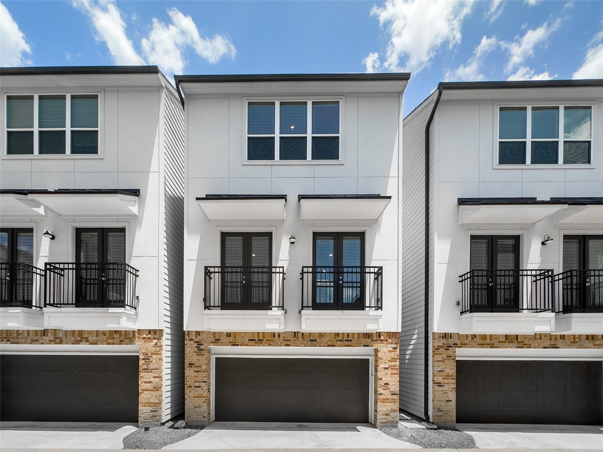 1250 N Post Oak Road C Property Photo 1