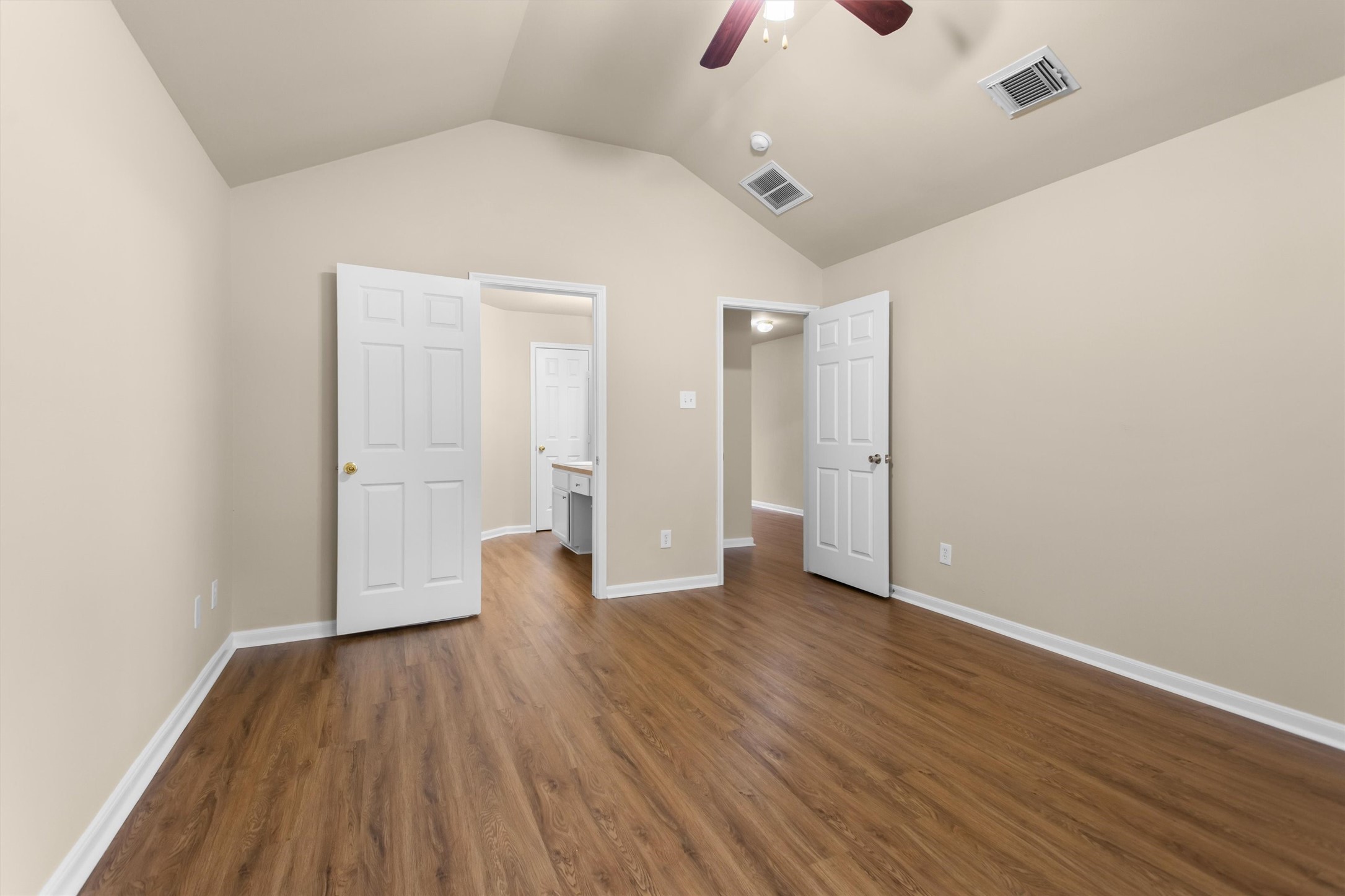 14099 Running Bear Drive Property Photo 18