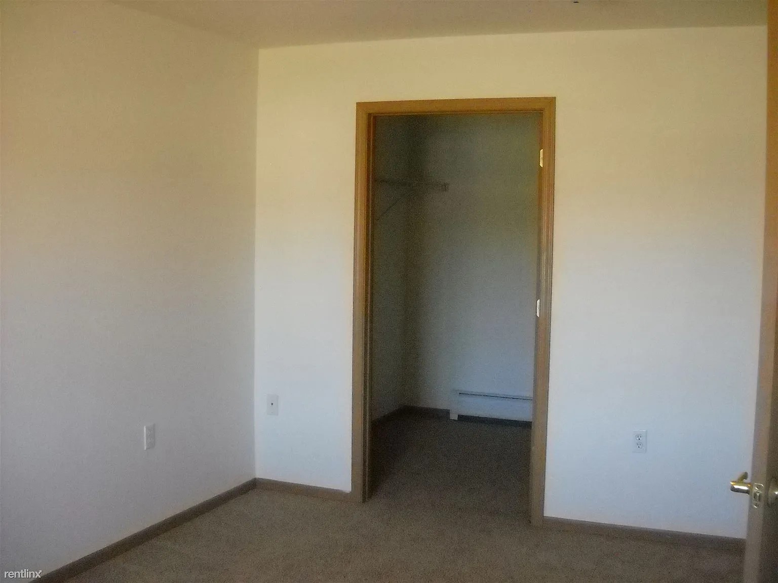 532 N Michigan Ave Property Photo 4