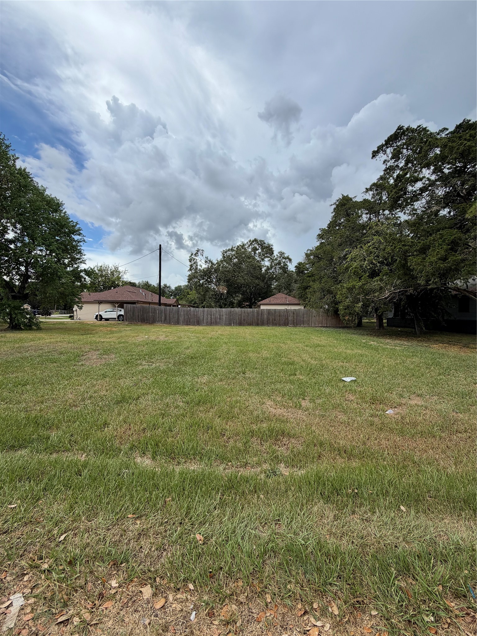 504 N Wharton Property Photo 2