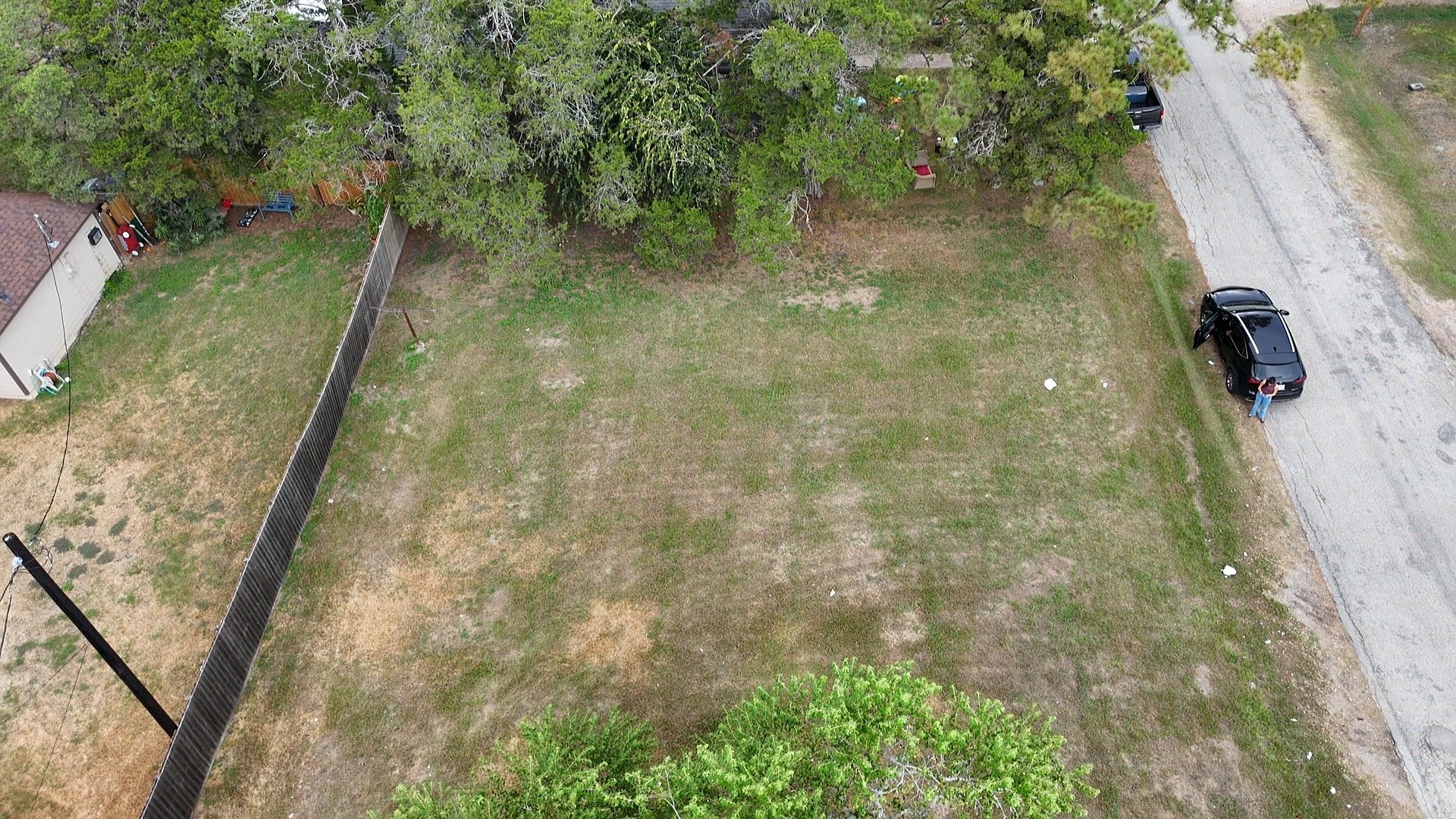 504 N Wharton Property Photo 10