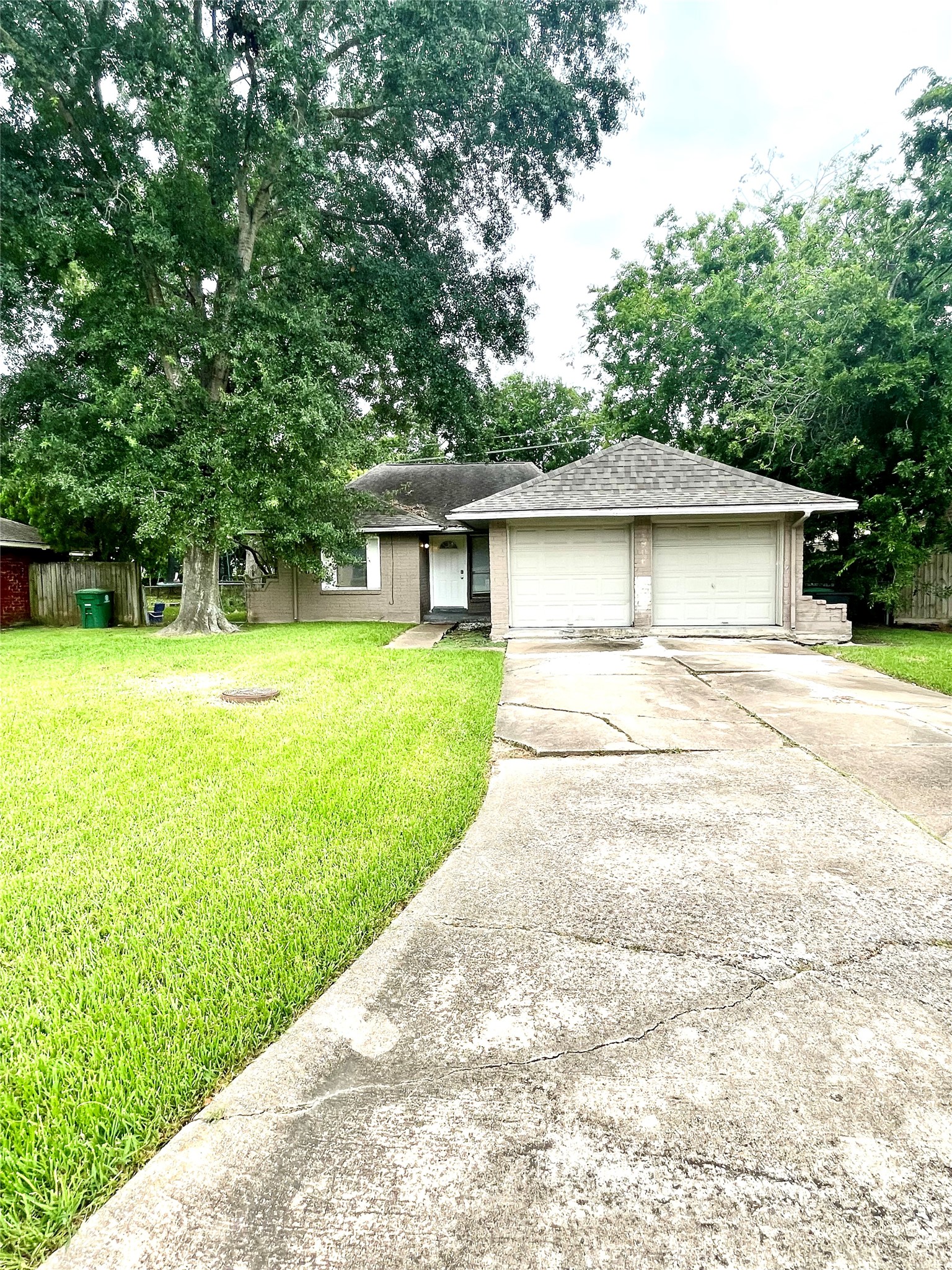11906 Binghampton Drive Property Photo 2