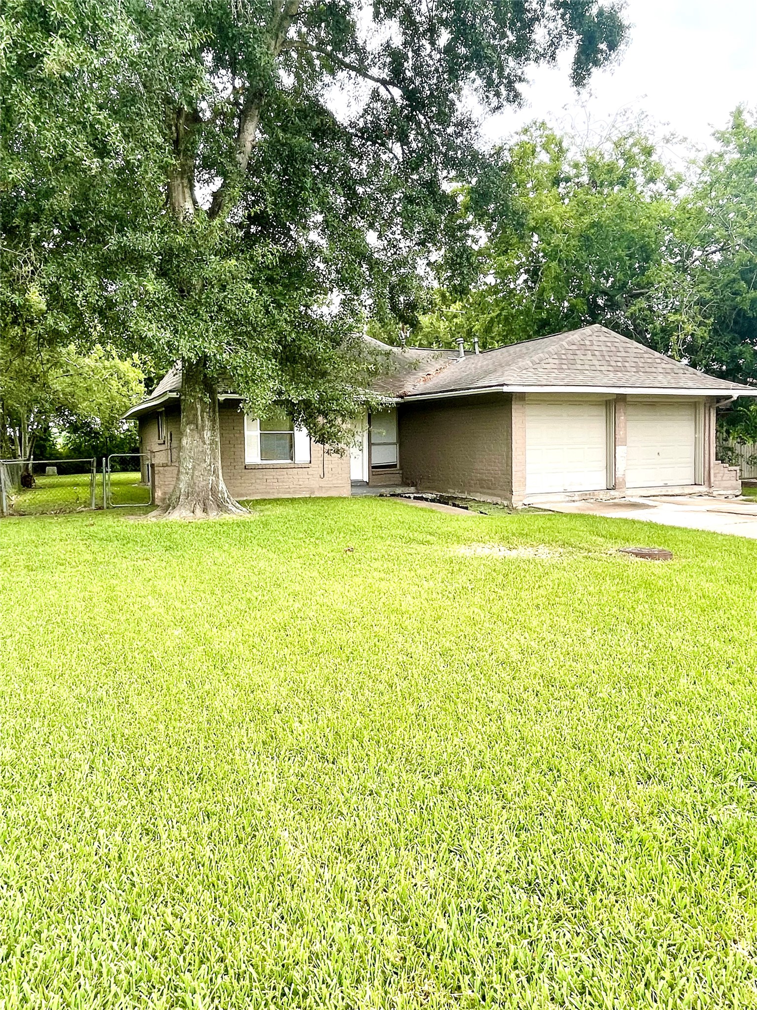 11906 Binghampton Drive Property Photo 3