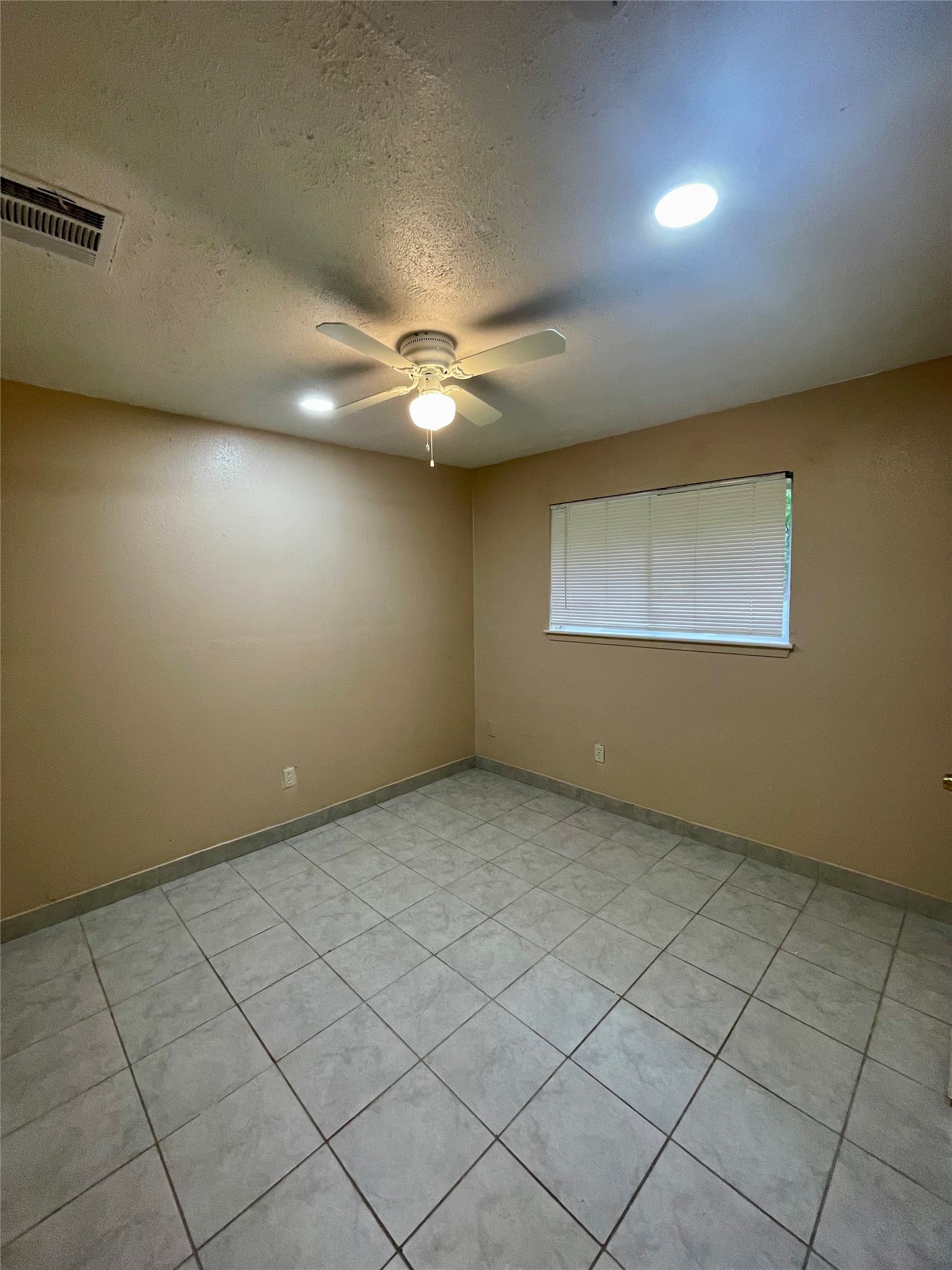 11906 Binghampton Drive Property Photo 15
