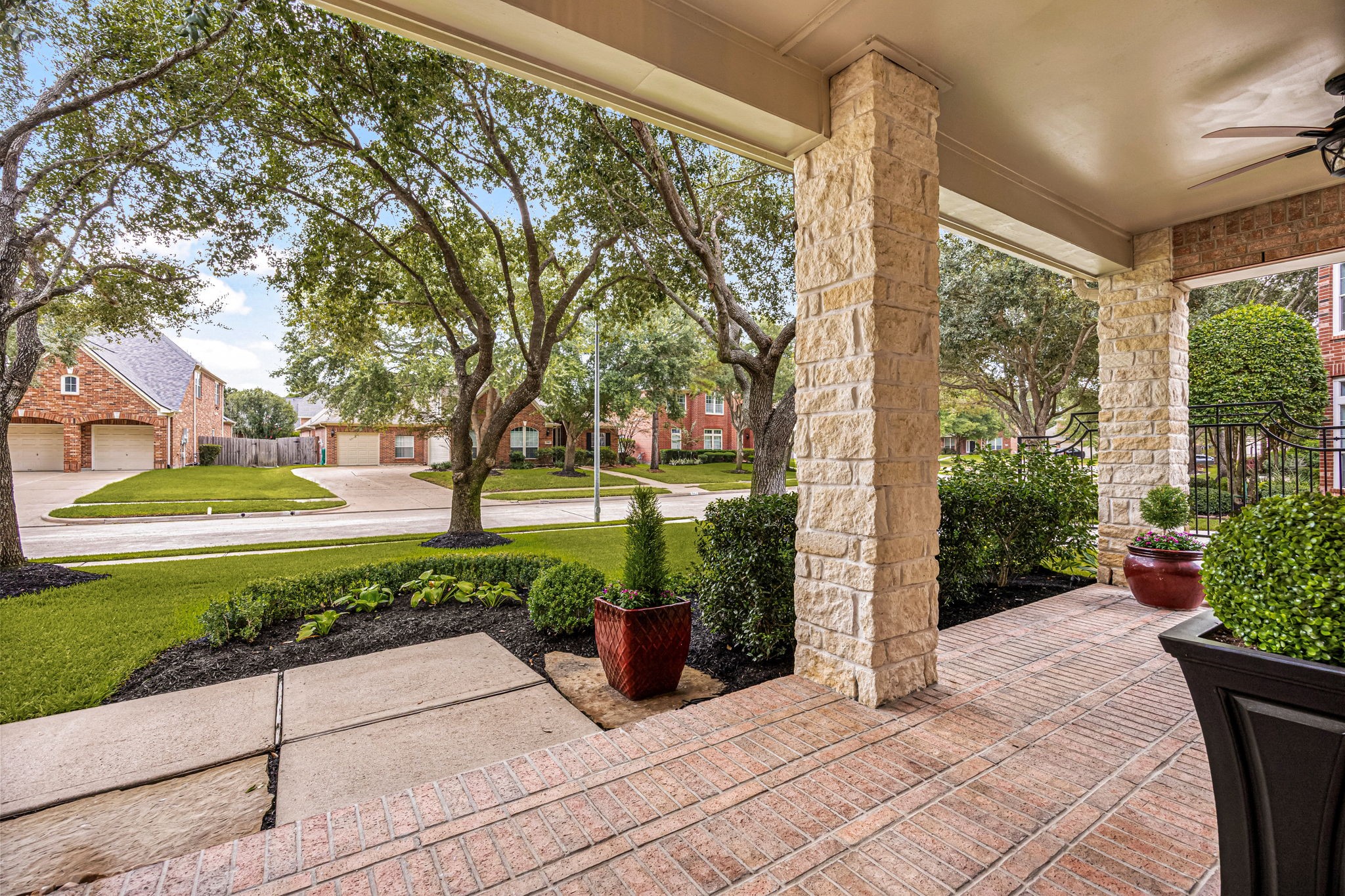 25515 Autumnwind Court Property Photo 6