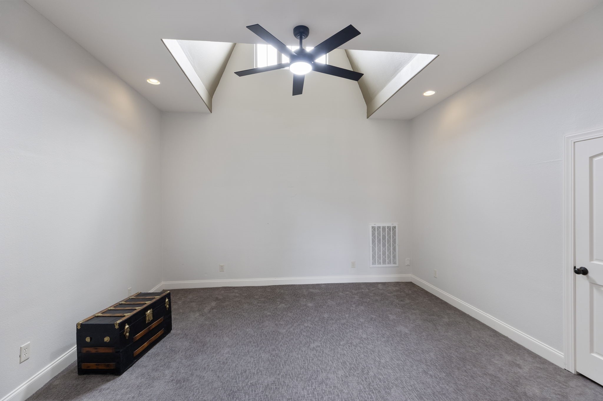 12702 Hunters Canyon Lane Property Photo 34