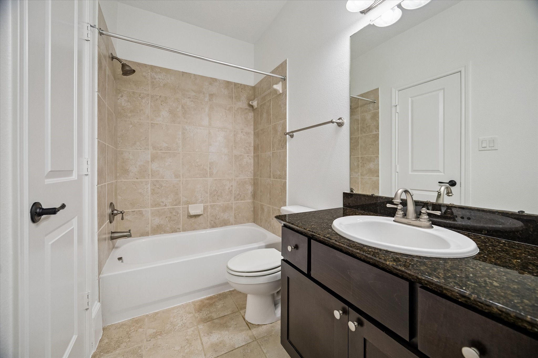 1110 W 25th Street Property Photo 8