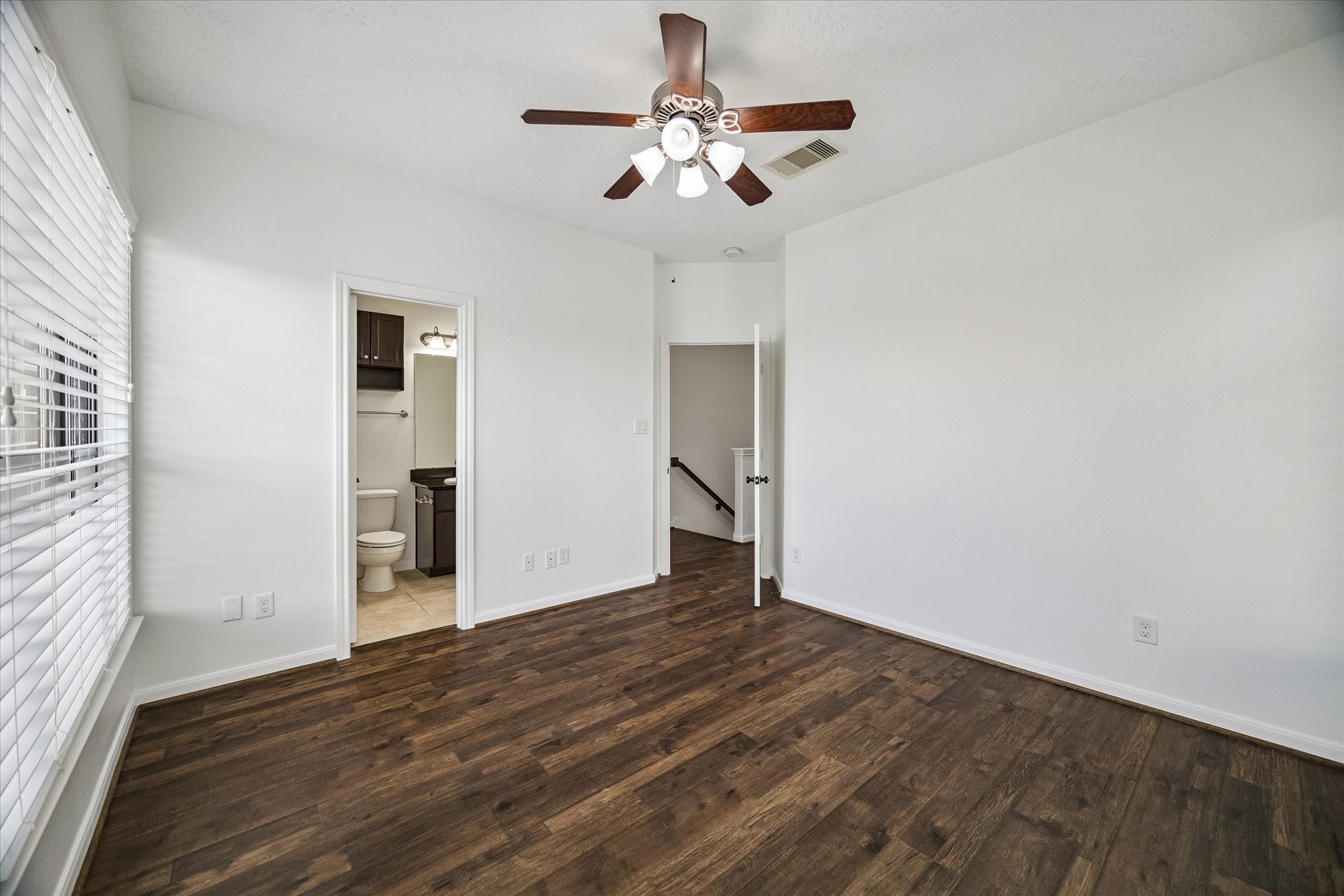1110 W 25th Street Property Photo 19