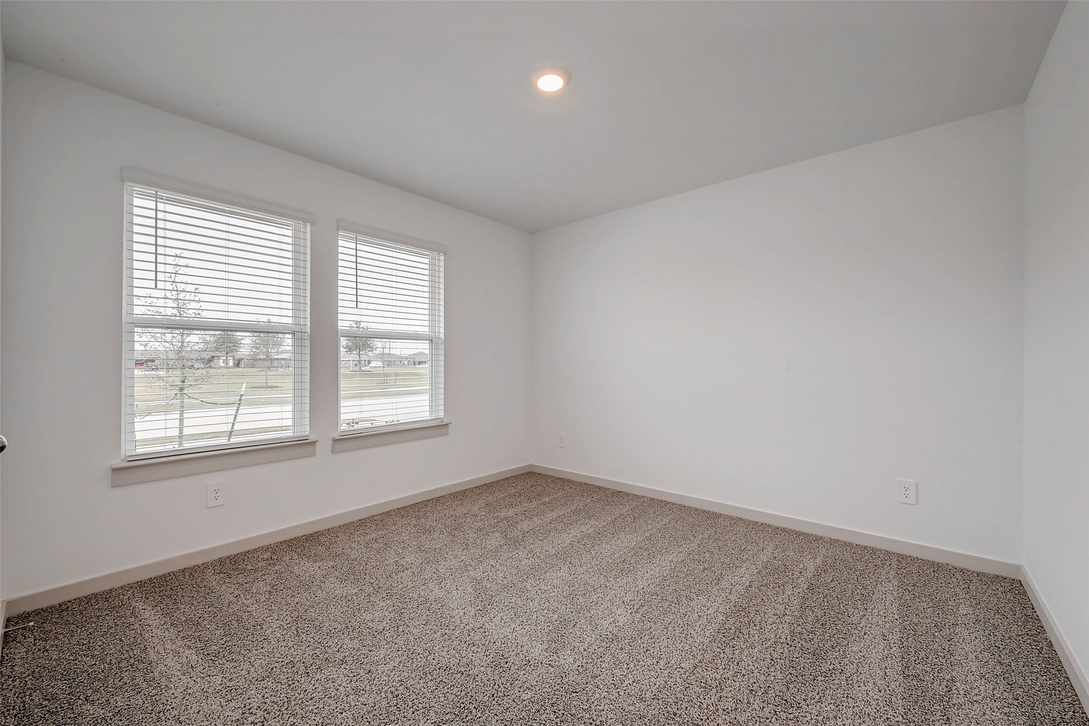 718 Hearth Manor Dr Property Photo 7