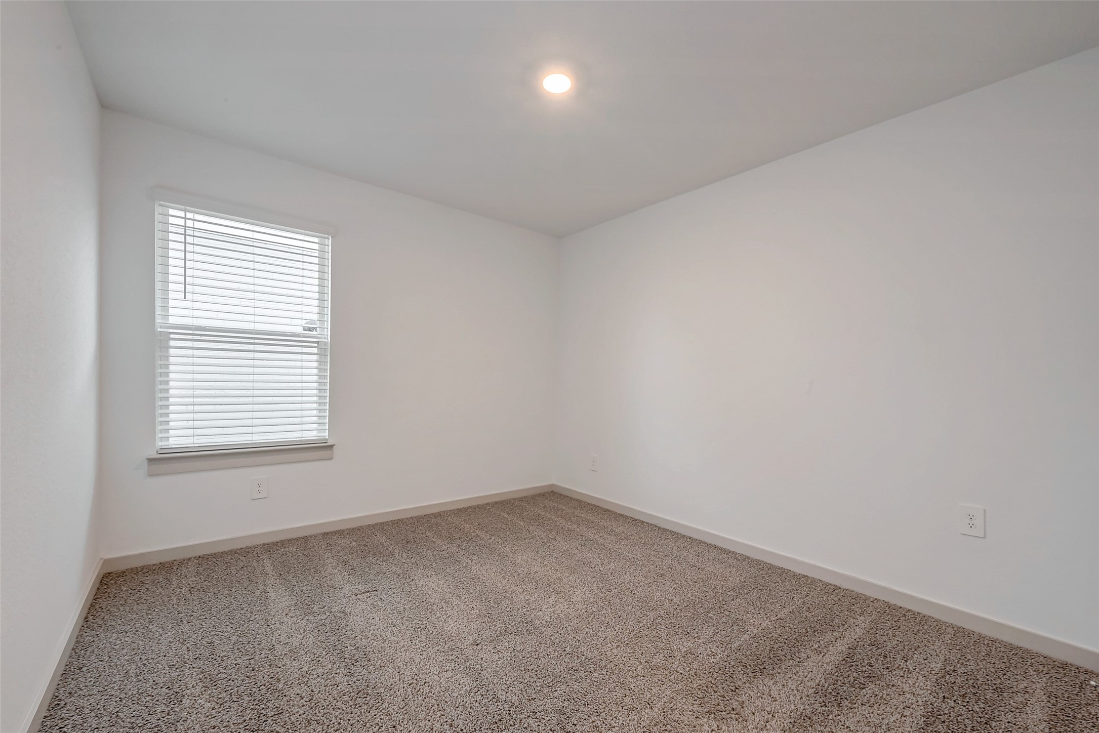 718 Hearth Manor Dr Property Photo 12