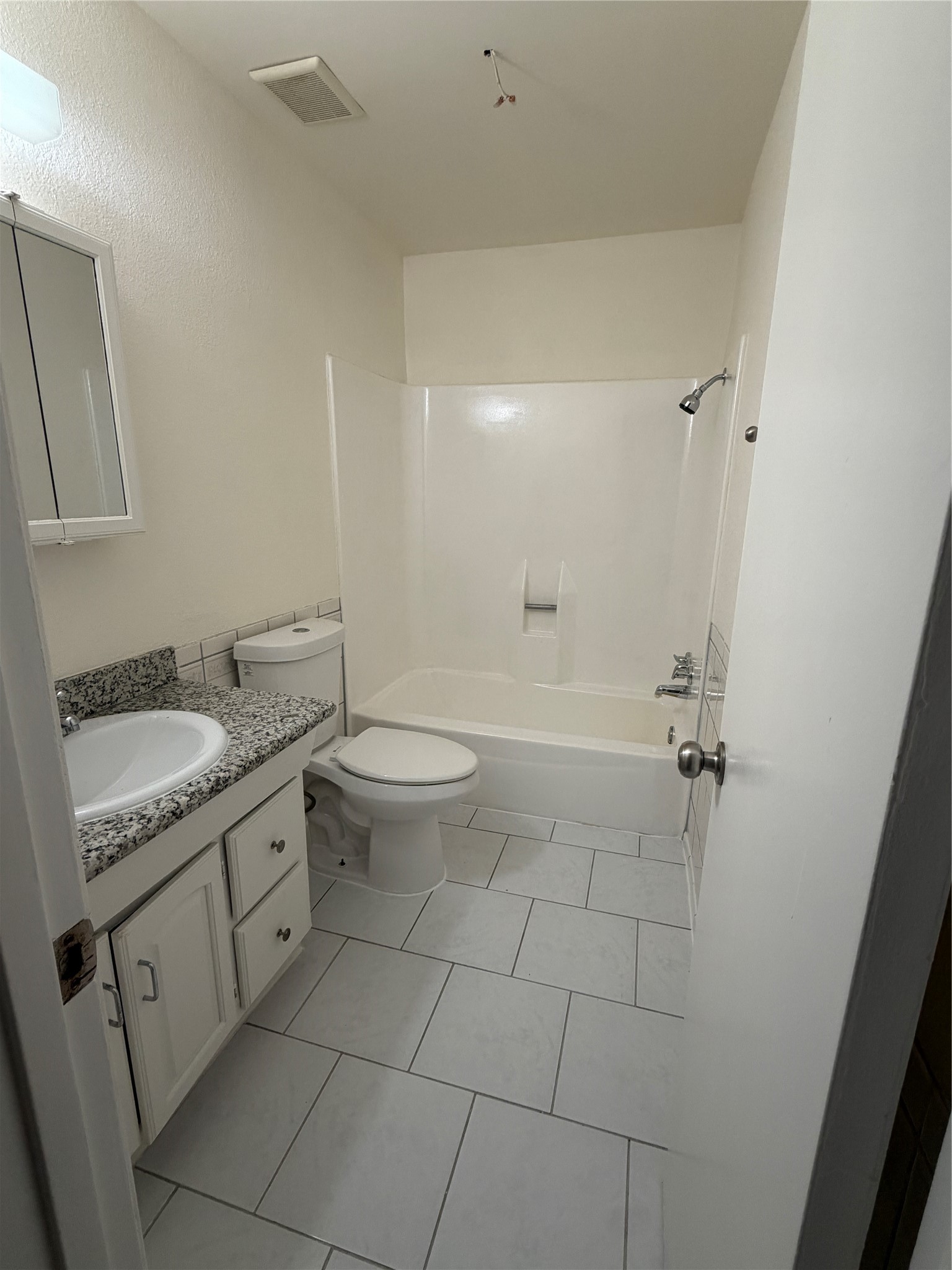 2110 Bentvine Drive Property Photo 10
