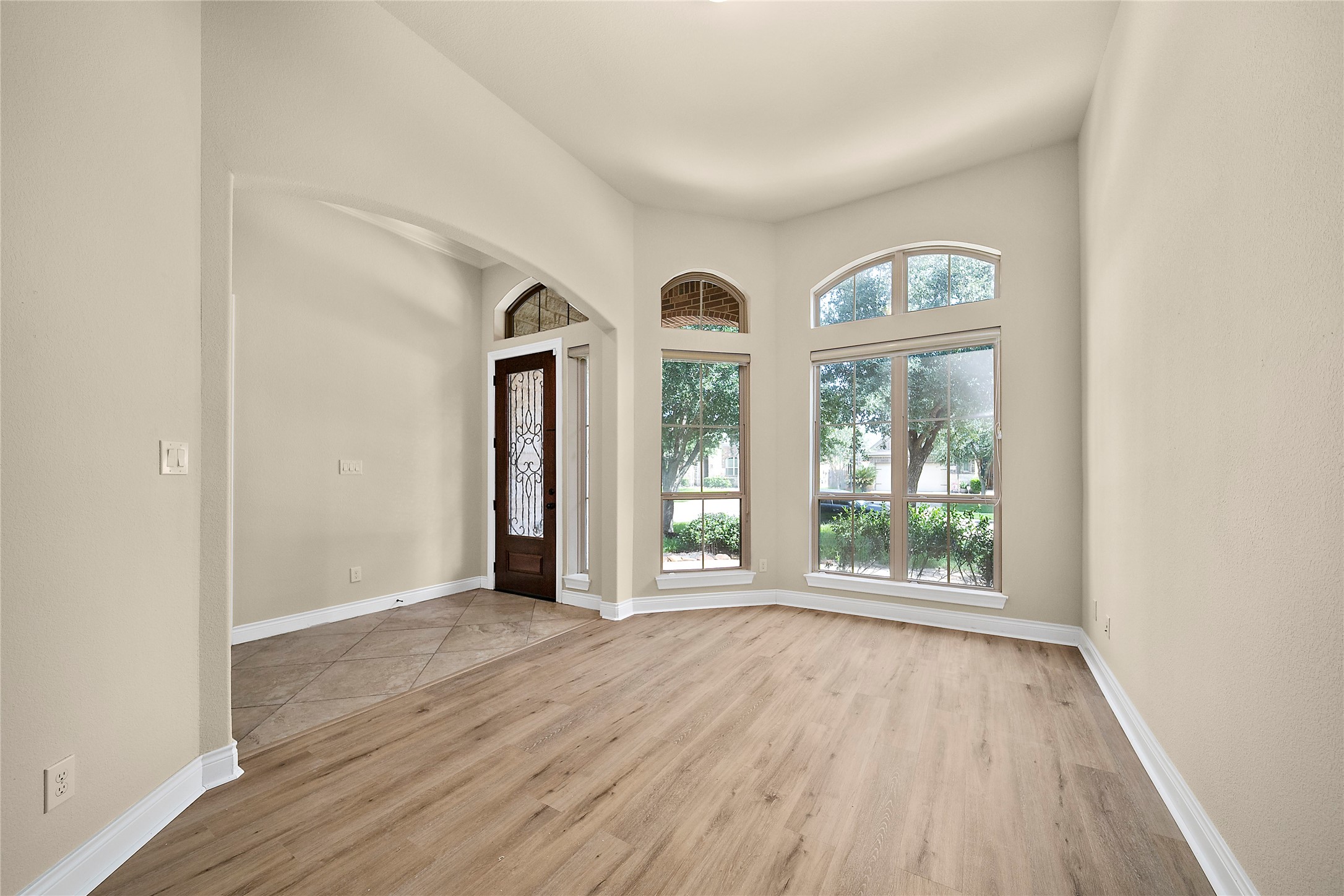 29131 Erica Lee Court Property Photo 6