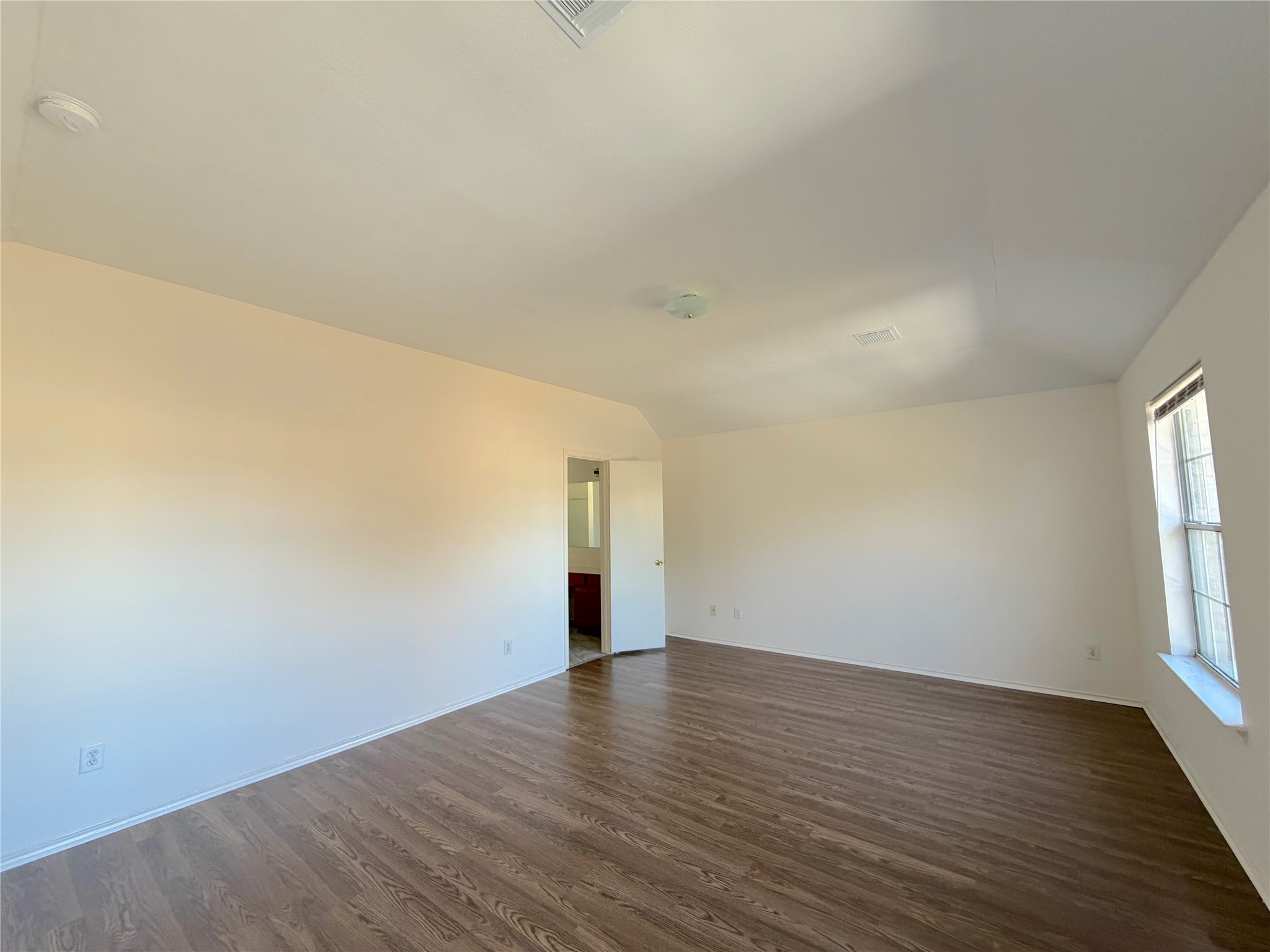 3303 Bent Spring Court Property Photo 9