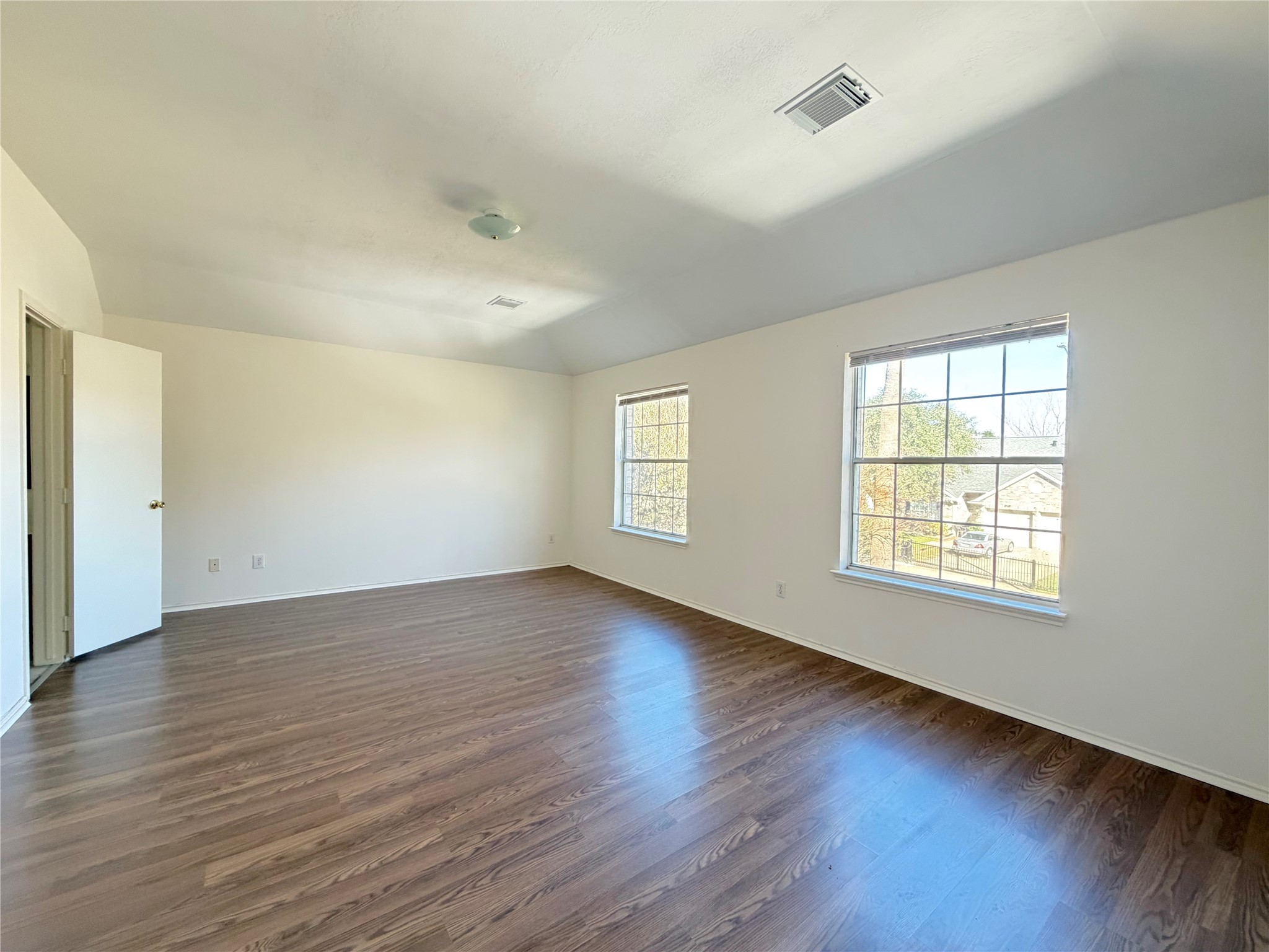 3303 Bent Spring Court Property Photo 10
