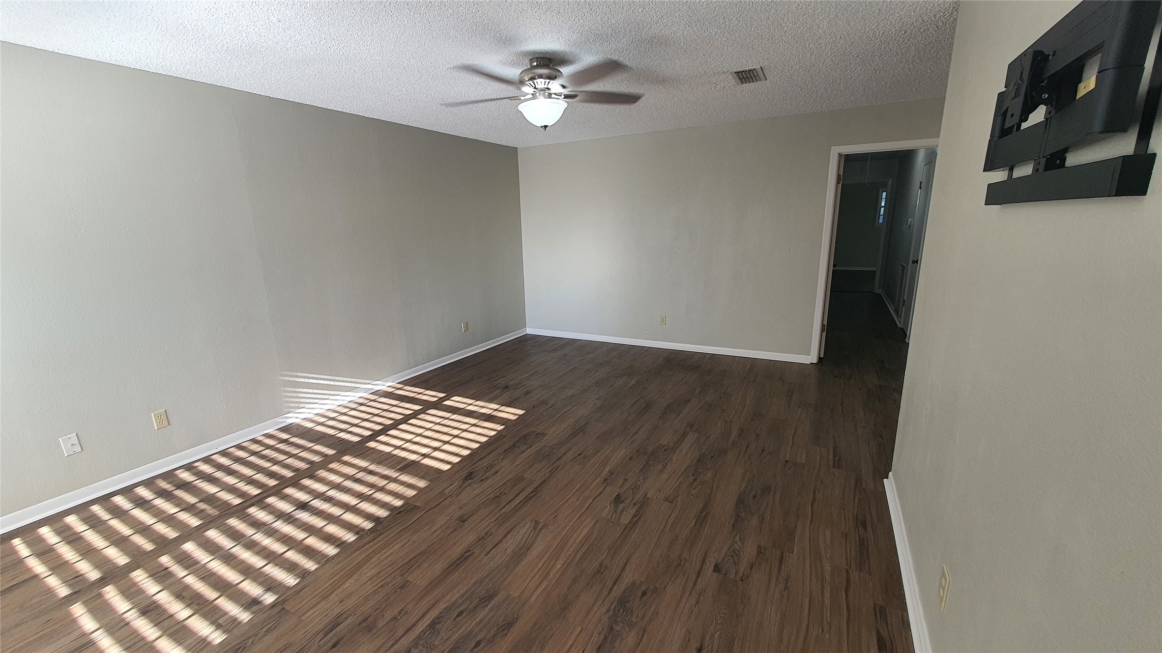 1903 S Austin Street A Property Photo 4