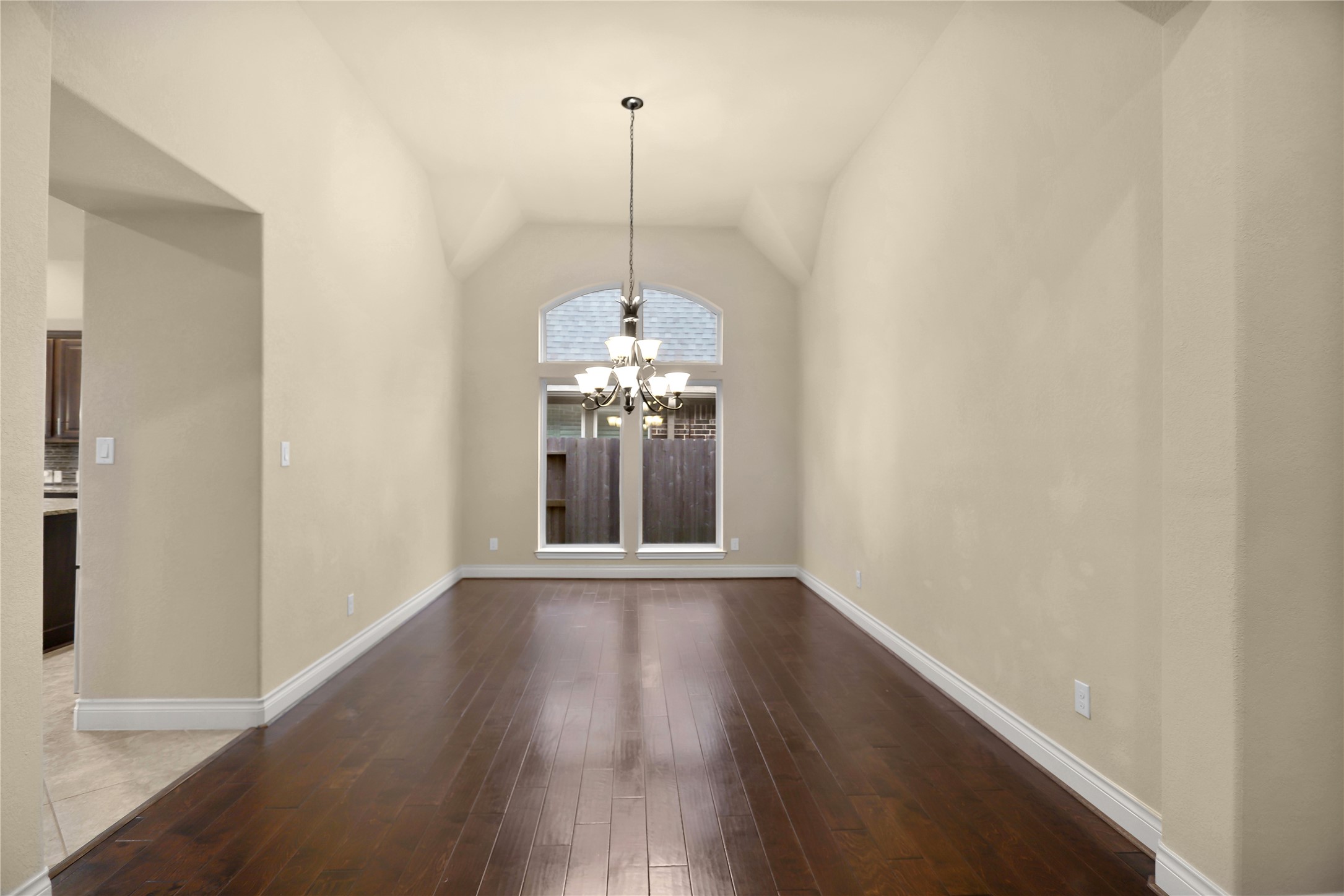 6707 Miller Shadow Lane Property Photo 9