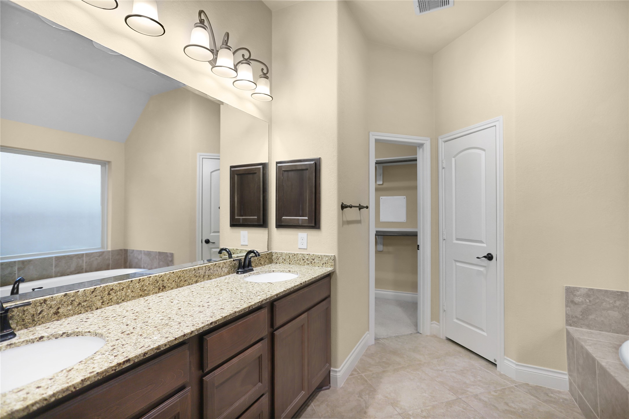 6707 Miller Shadow Lane Property Photo 23