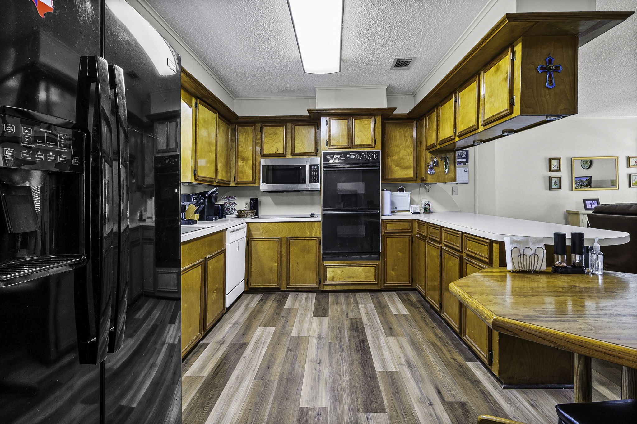 209 Red Oak Street Property Photo 8