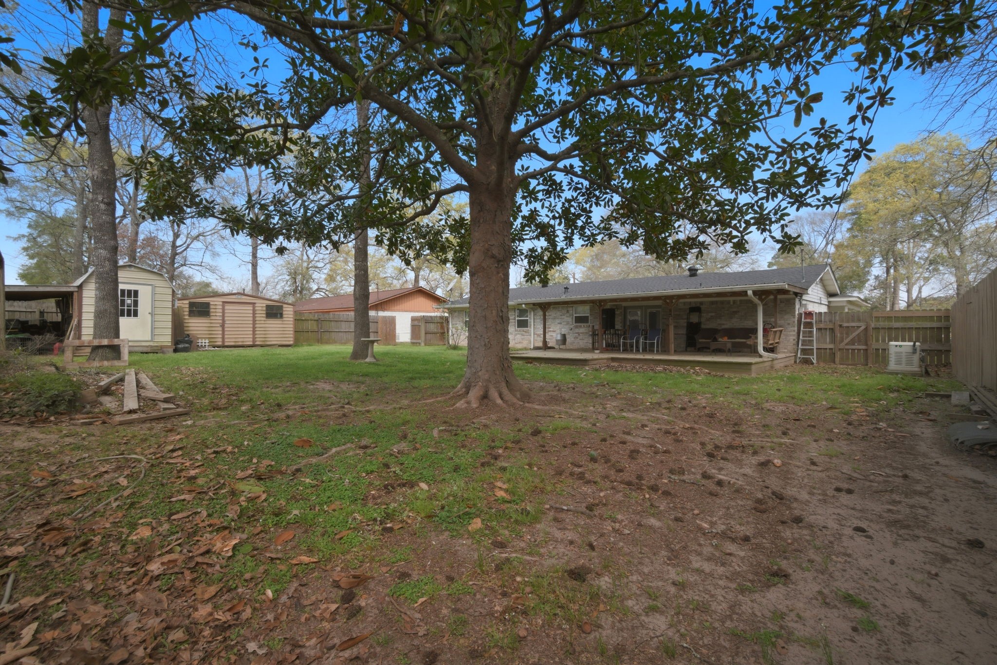 209 Red Oak Street Property Photo 41