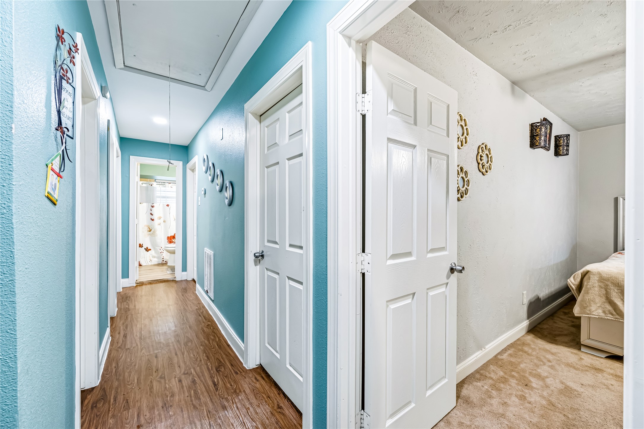 8823 Shadow Crest Street Property Photo 10