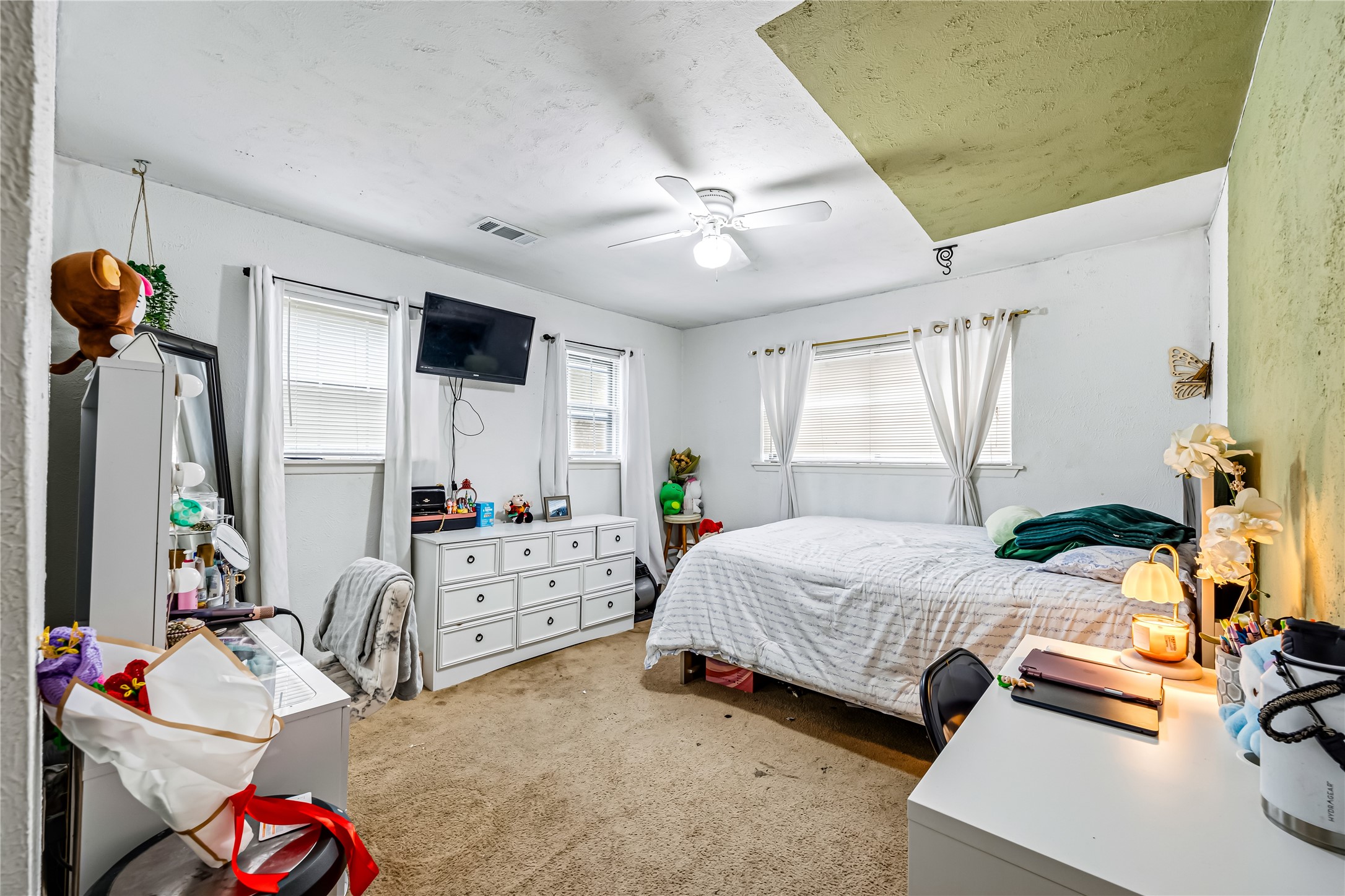 8823 Shadow Crest Street Property Photo 13