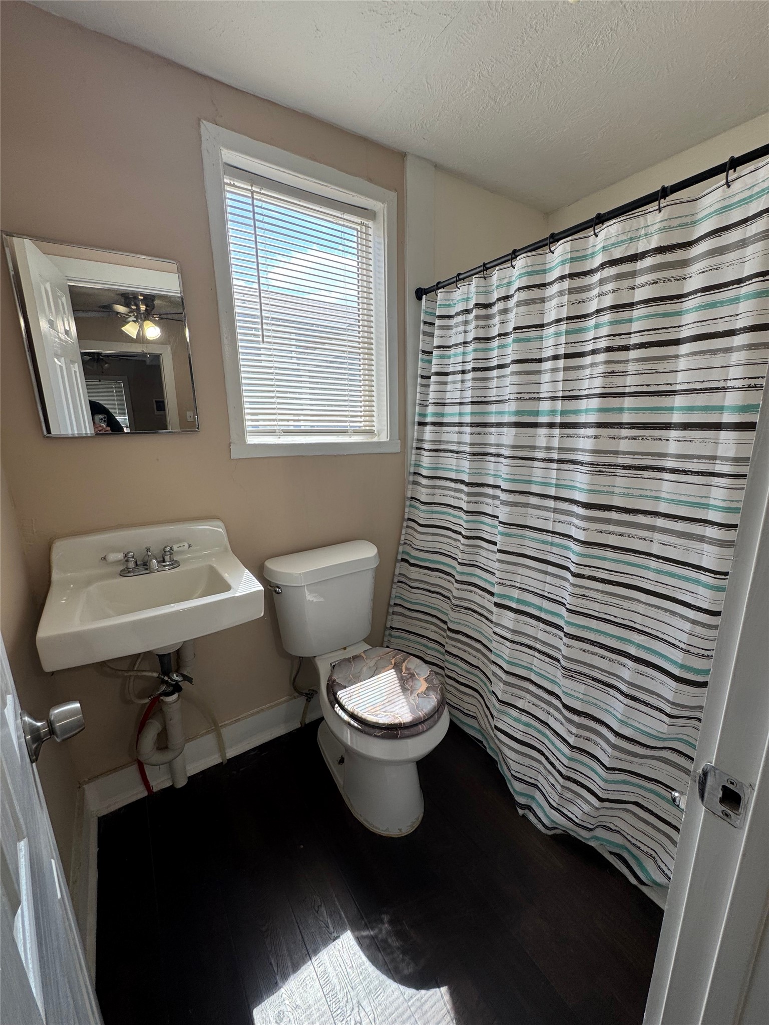 7018 Avenue F 1 Property Photo 7