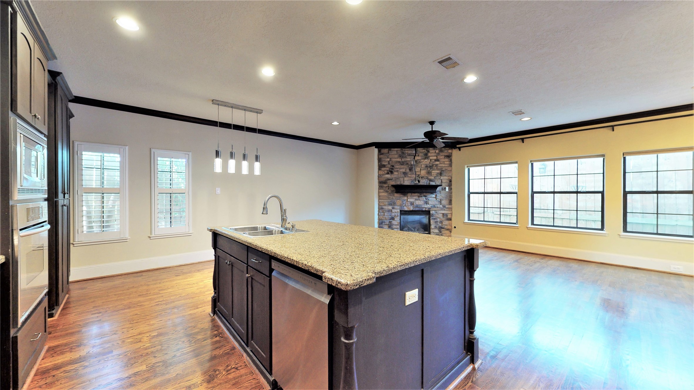 4708 Ingersoll Street A Property Photo 5