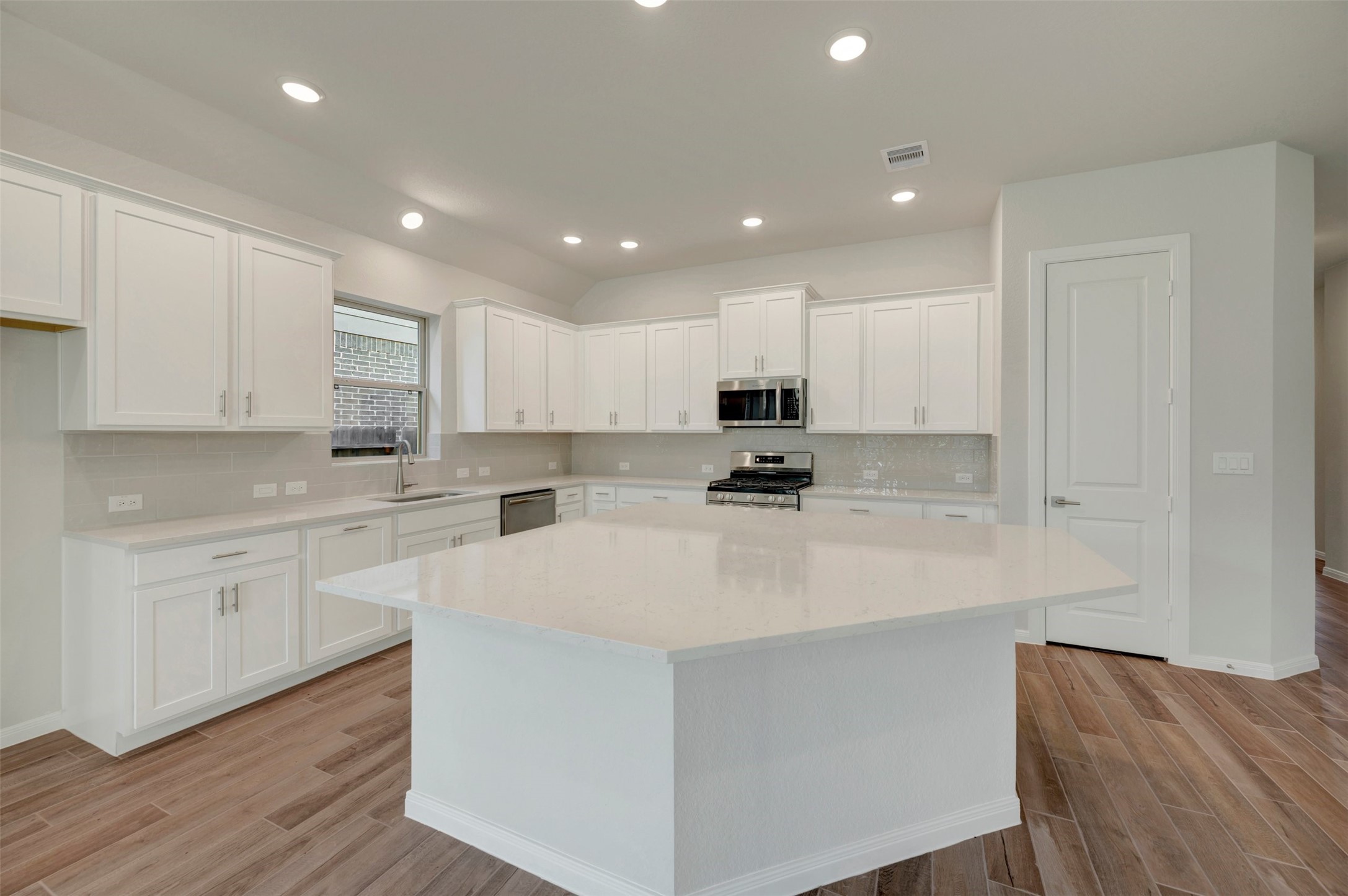 42143 Misterio Hills Road Property Photo 29